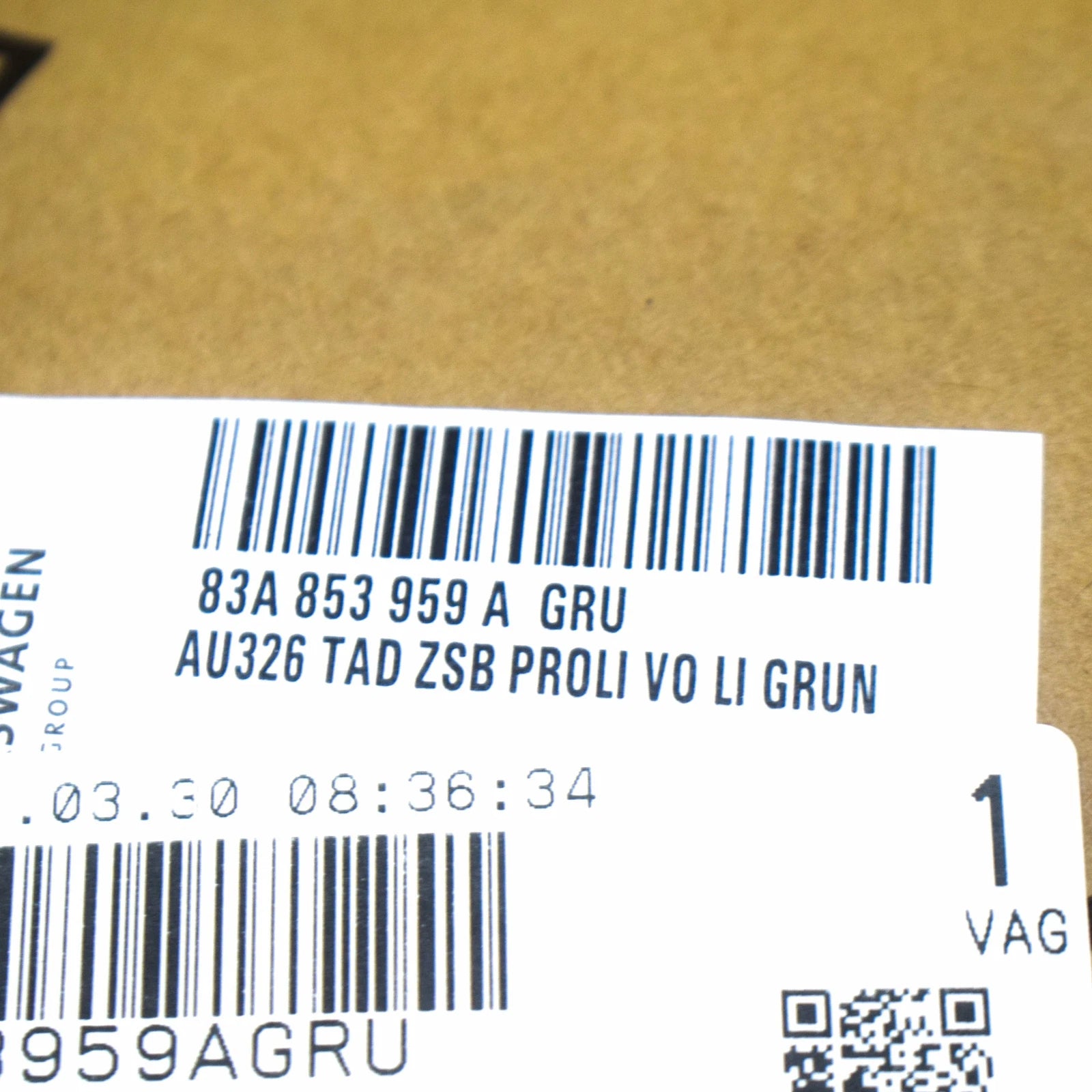 NEW AUDI Q3 F3 FRONT LEFT DOOR LOWER MOLDING PRIMED 83A853959AGRU