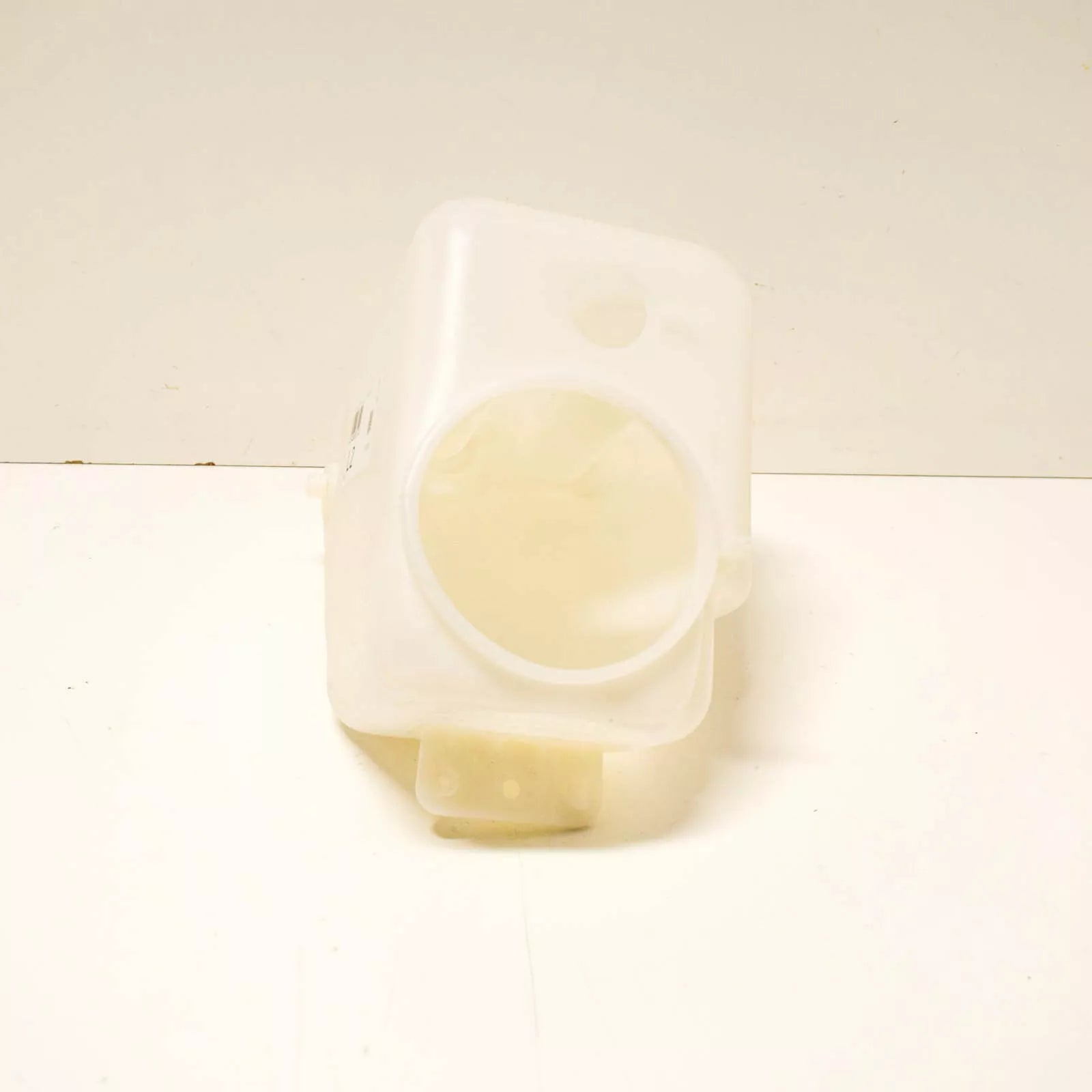 NEW MB E-CLASS W124 WINDSHIELD WASHER RESERVOIR A1248690720 3.0 PETROL