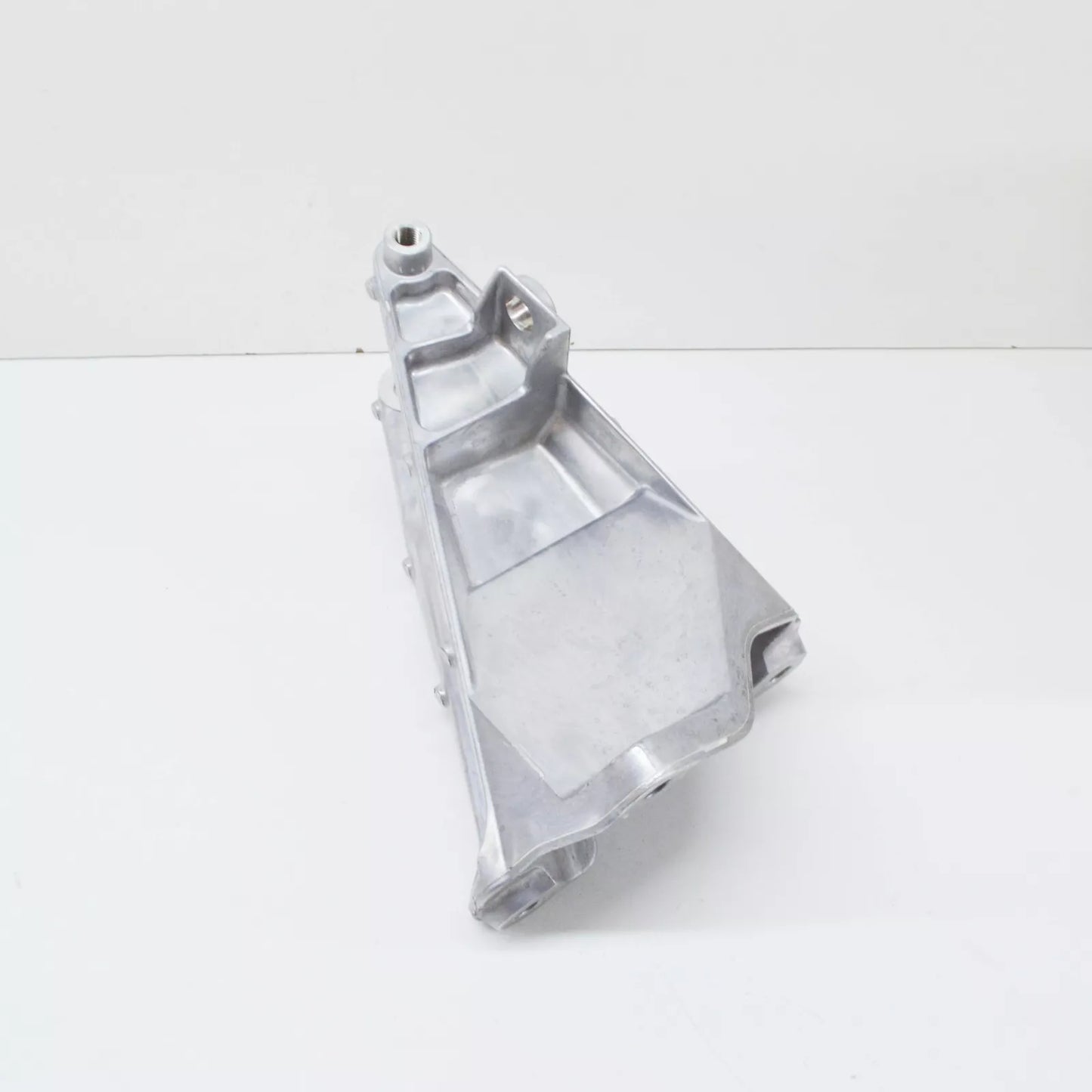 NEW VOLKSWAGEN TRANSPORTER T5 FRONT ENGINE SUPPORT BRACKET 7E0199343C ORIGINAL