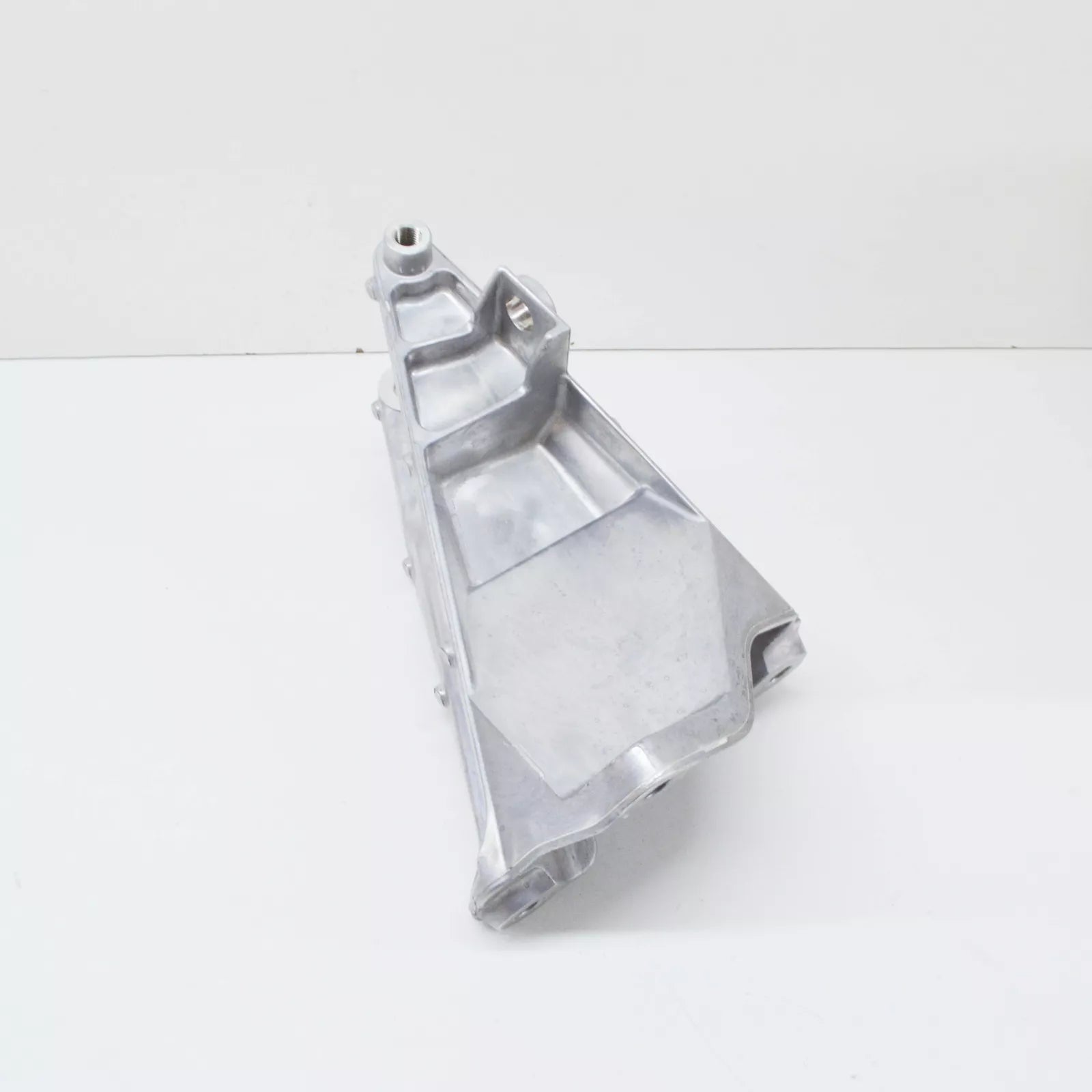 NEW VOLKSWAGEN TRANSPORTER T5 FRONT ENGINE SUPPORT BRACKET 7E0199343C ORIGINAL