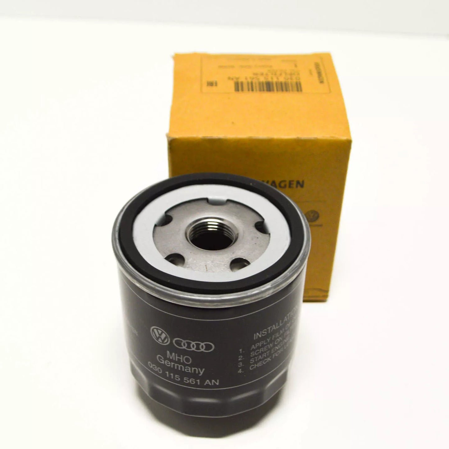 NEW AUDI A2 8Z OIL FILTER 030115561AN ORIGINAL