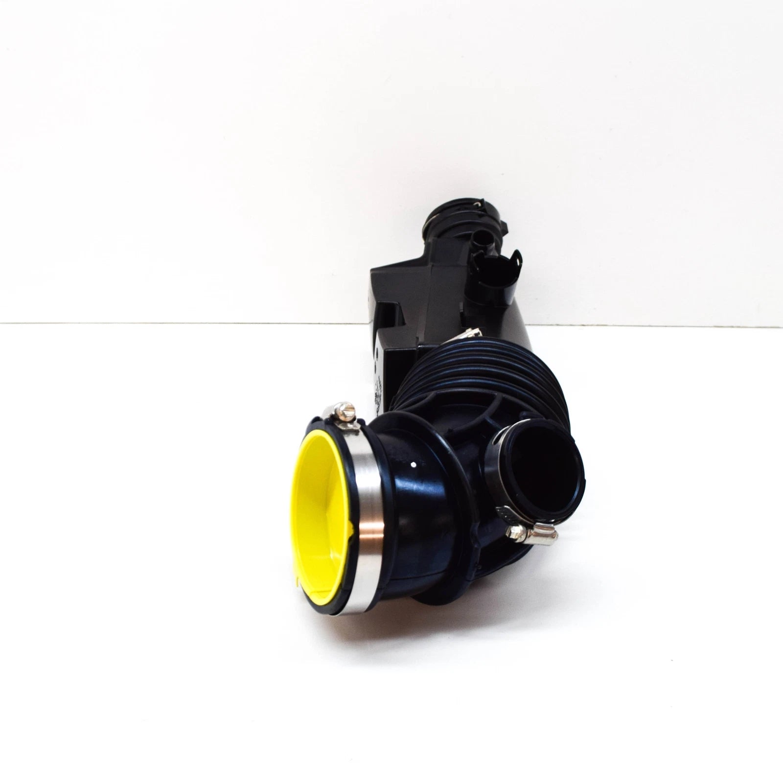 NEW BMW 5 G30 AIR INTAKE TUBE DUCT 8663614 13718663614 ORIGINAL