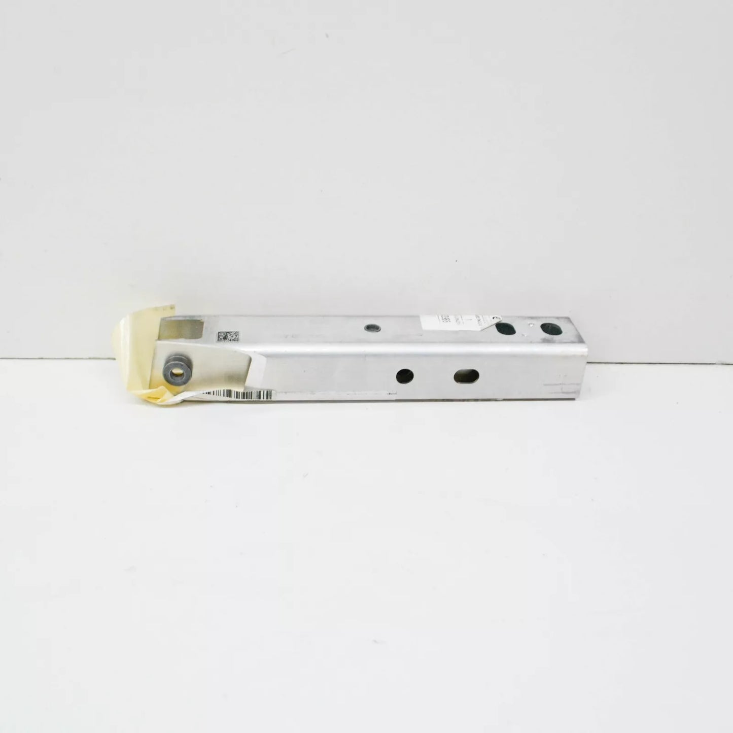 NEW BMW 4 COUPE G22 FRONT BUMPER LEFT SIDE CRASH BOX 51117451165 ORIGINAL