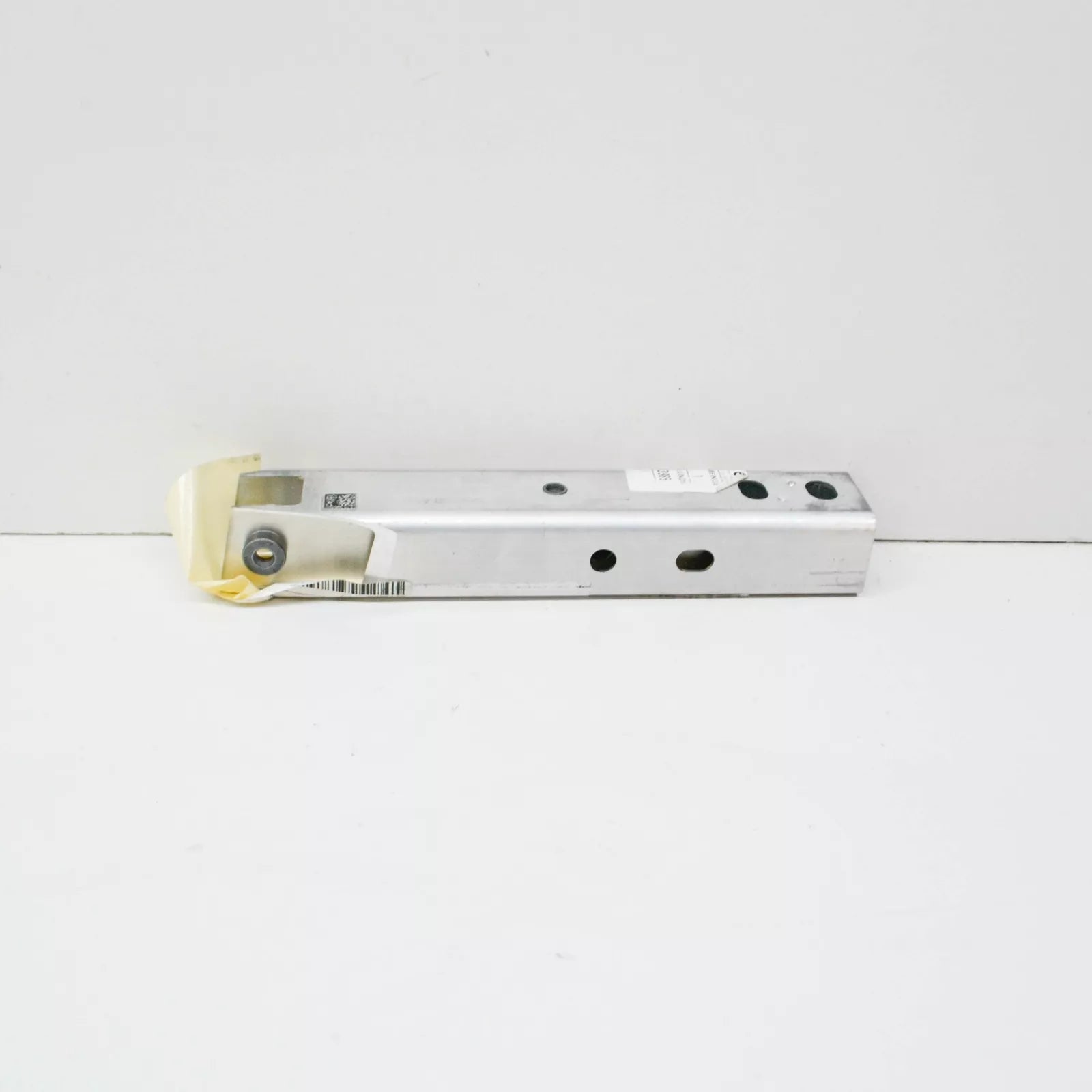 NEW BMW 4 COUPE G22 FRONT BUMPER LEFT SIDE CRASH BOX 51117451165 ORIGINAL