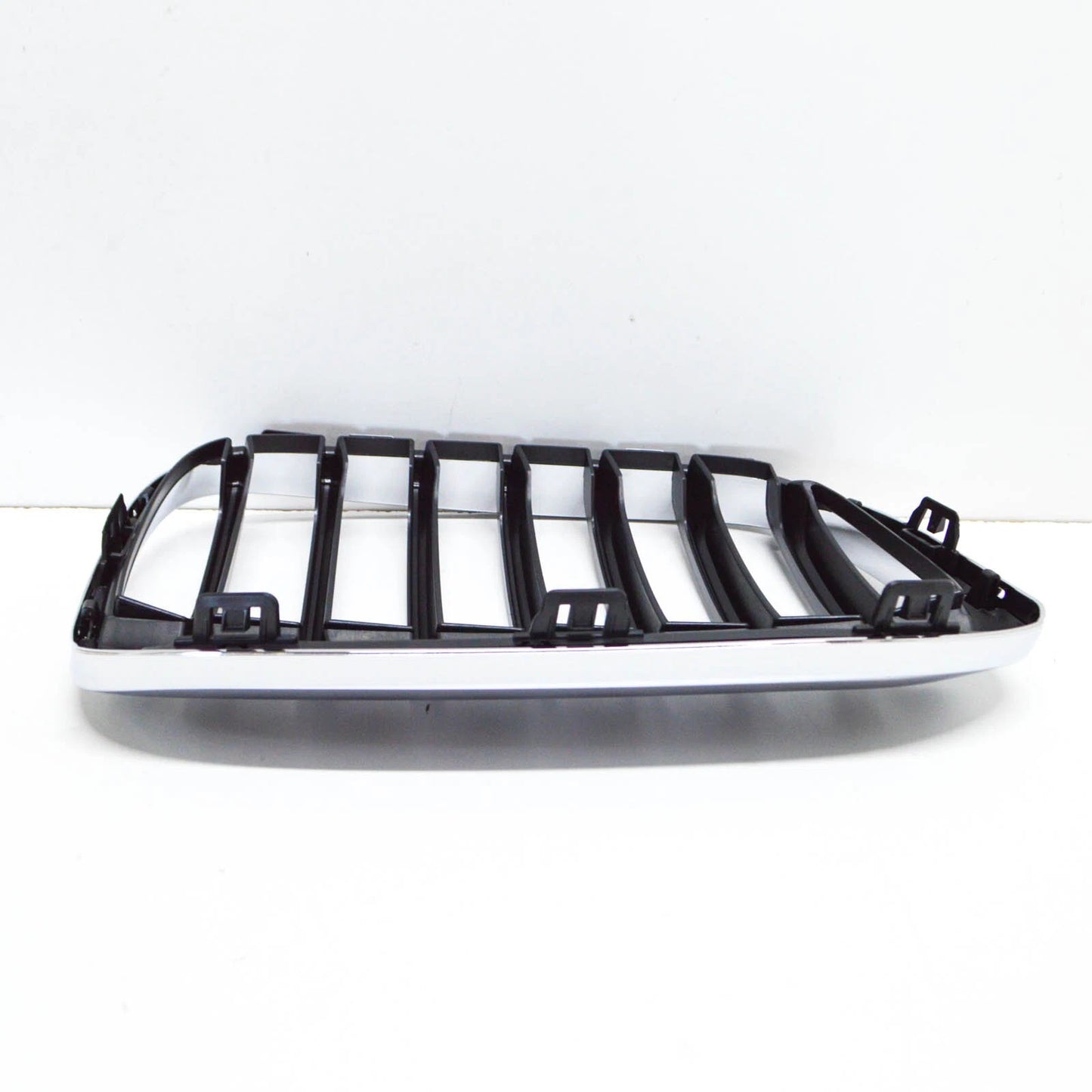 NEW BMW X1 F48 RADIATOR LEFT GRILLE X LINE 51117383365 7383365 2015 ORIGINAL