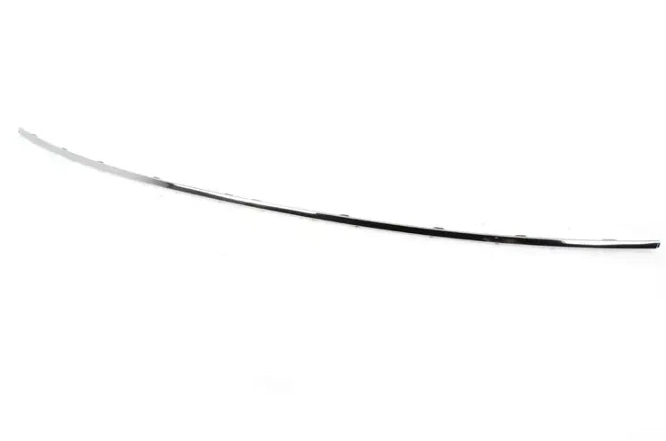 NEW BMW 7 E65 REAR BUMPER CENTER CHROME TRIM COVERING 51127135583 ORIGINAL