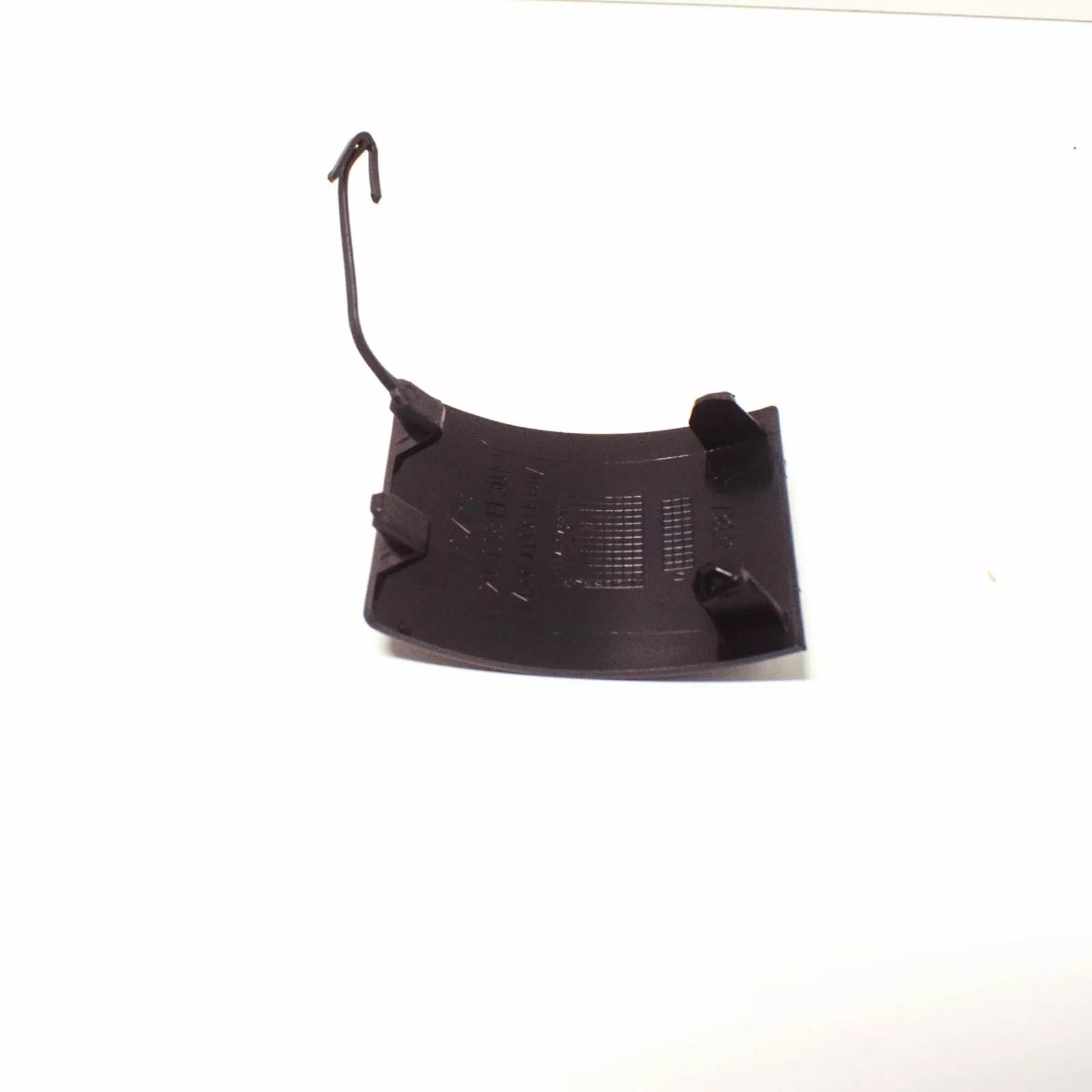 NEW MB E C207 AMG FRONT RIGHT SKIRT JACK POINT COVER A20769811309999