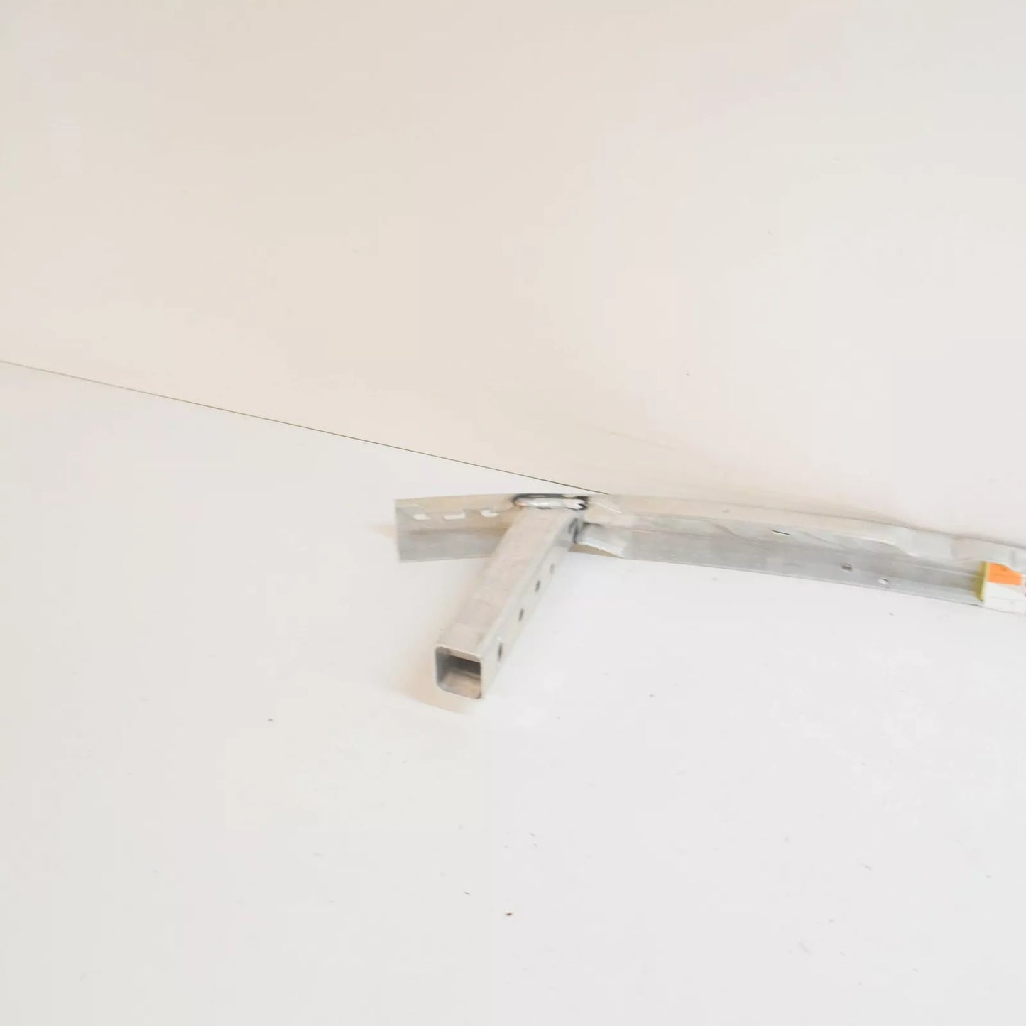 NEW BMW 5 G30 FRONT BUMPER REINFORCEMENT MOUNT LOWER 51117385290 ORIGINAL