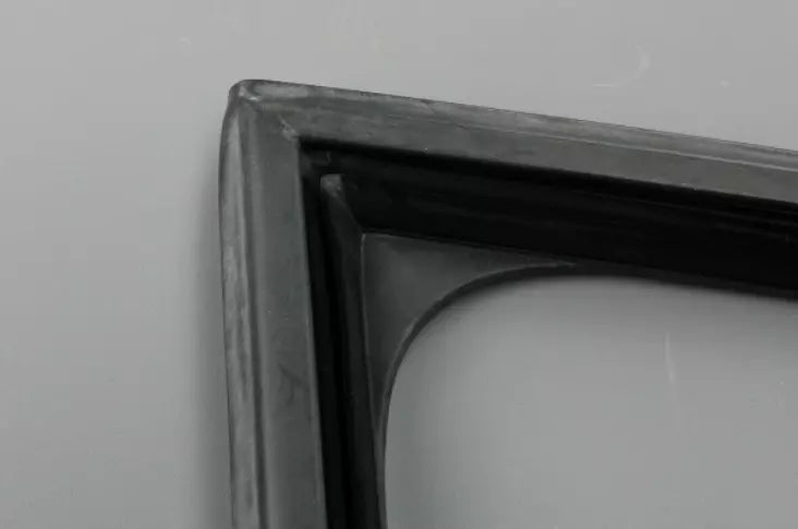 NEW VOLKSWAGEN POLO 6R FRONT RIGHT DOOR RUBBER GUIDE 6R3837432E5AP ORIGINAL