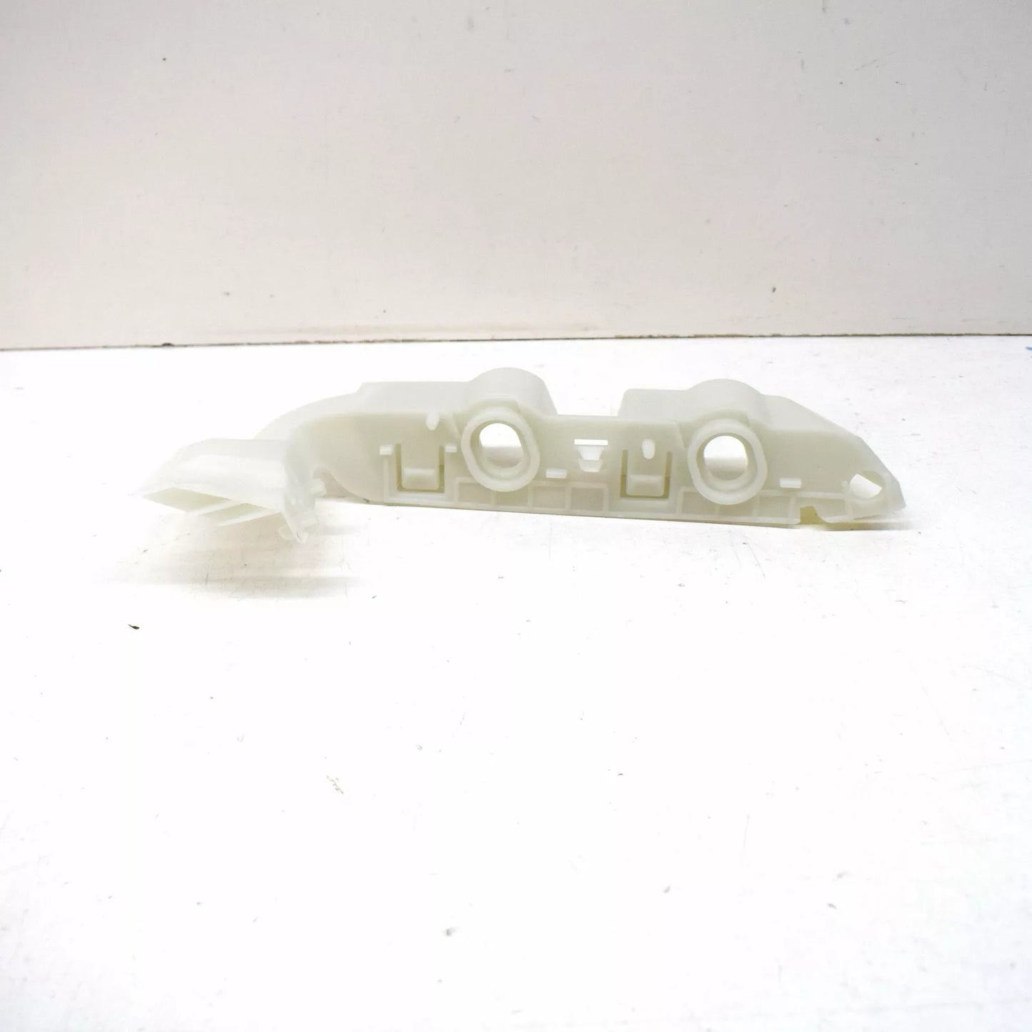 NEW AUDI A4 B9 FRONT LEFT BUMPER BRACKET GUIDE UPPER 8W0807283E ORIGINAL