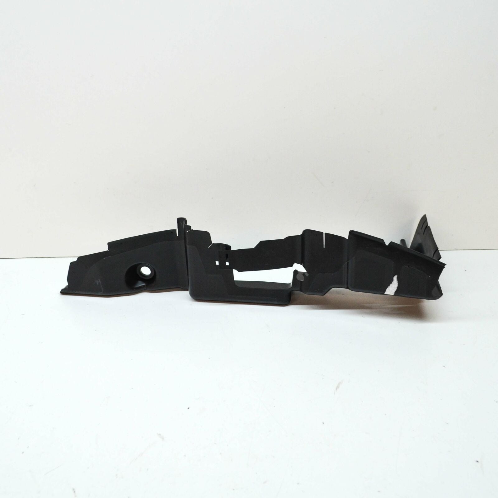 NEW AUDI Q2 GA LEFT SIDE RADIATOR AIR GUIDE 81A121283J ORIGINAL