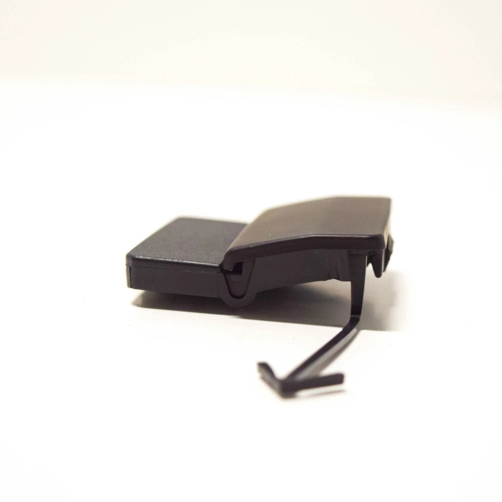 NEW VOLKSWAGEN SHARAN 7N FRONT BUMPER TOW HOOK EYE COVER 7N0807205GRU