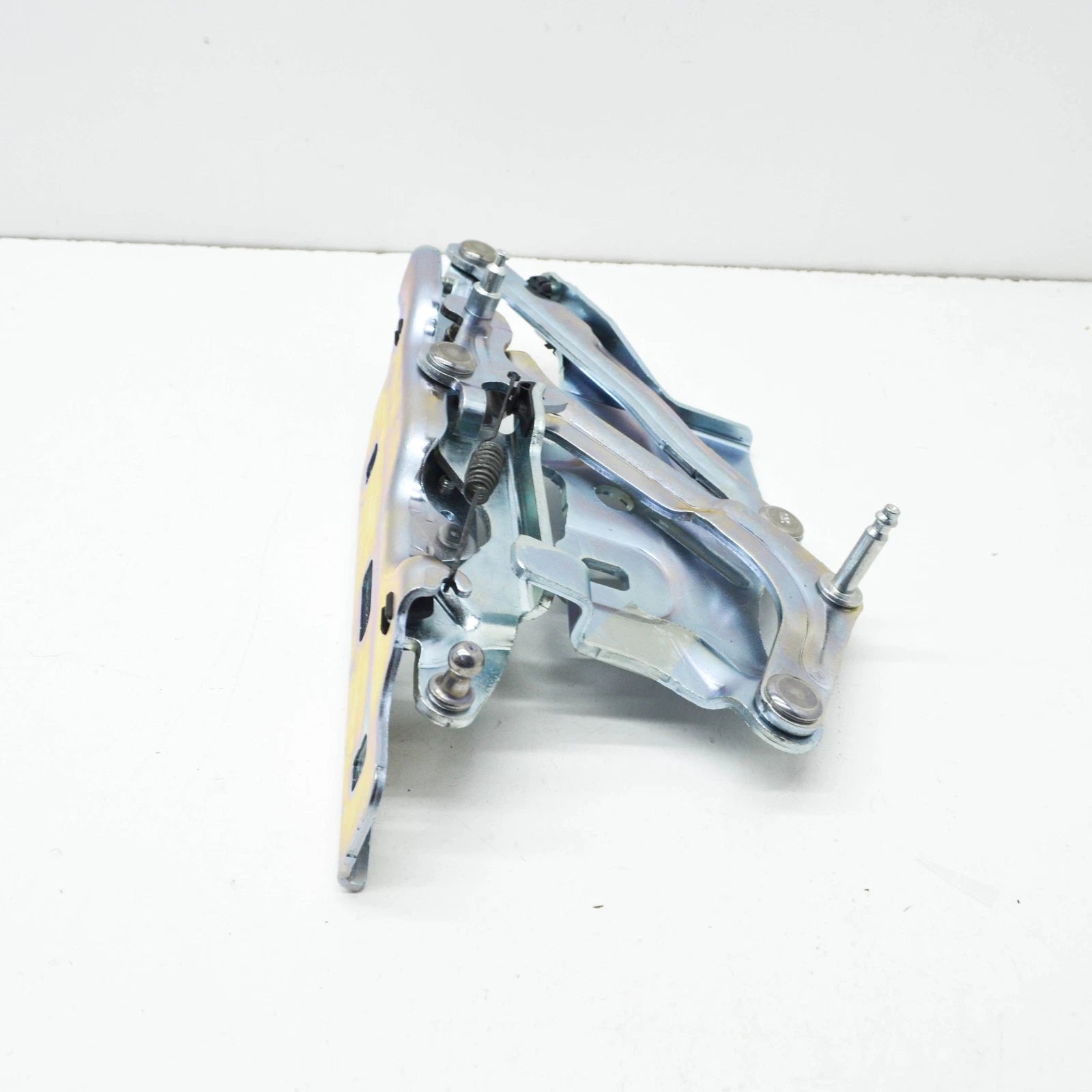 NEW AUDI A5 8W6 LEFT ENGINE HOOD LID HINGE 8W6823301E