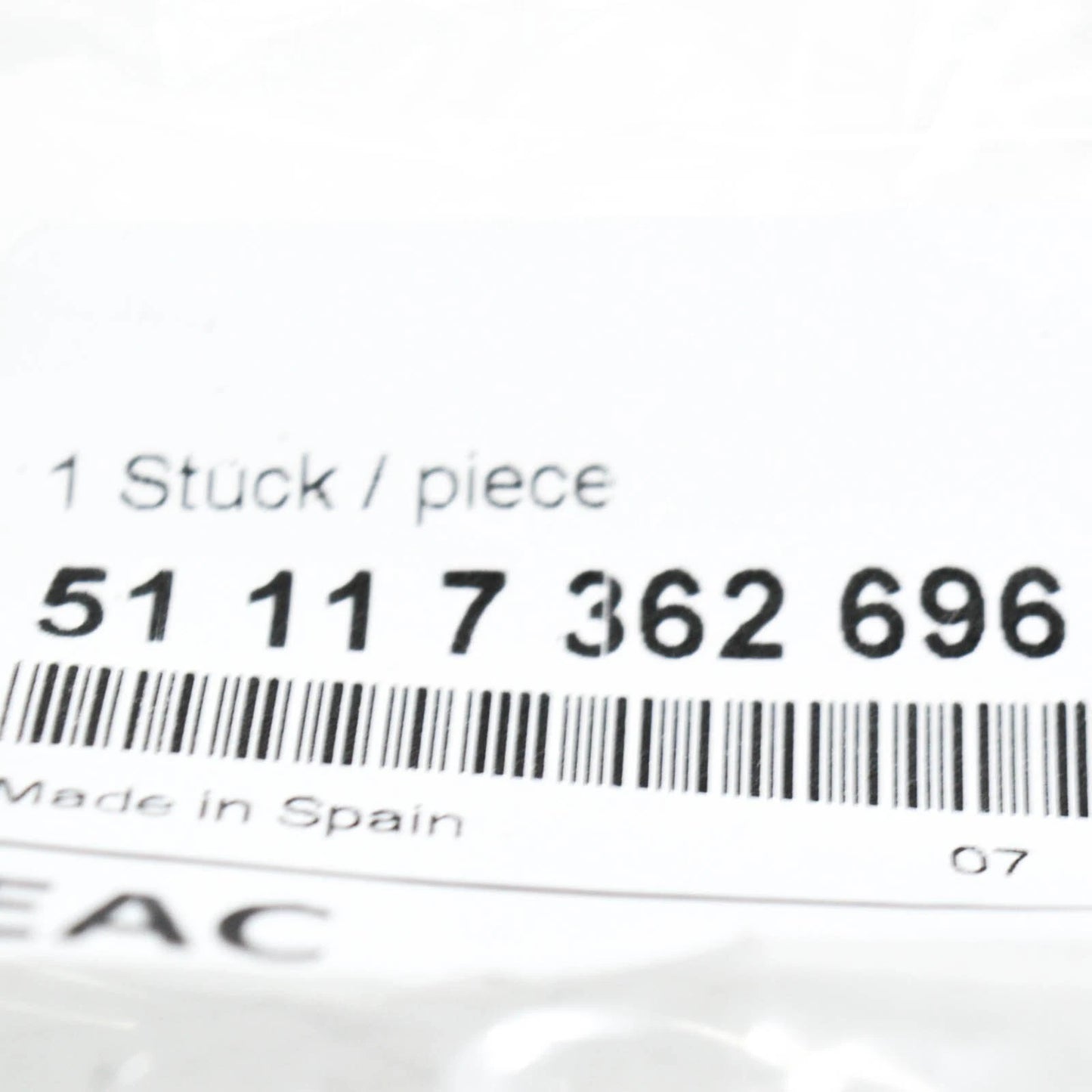 NEW BMW 7 G11 FRONT BUMPER RIGHT LOWER MOLDING 51117362696 7362696 2016 ORIGINAL