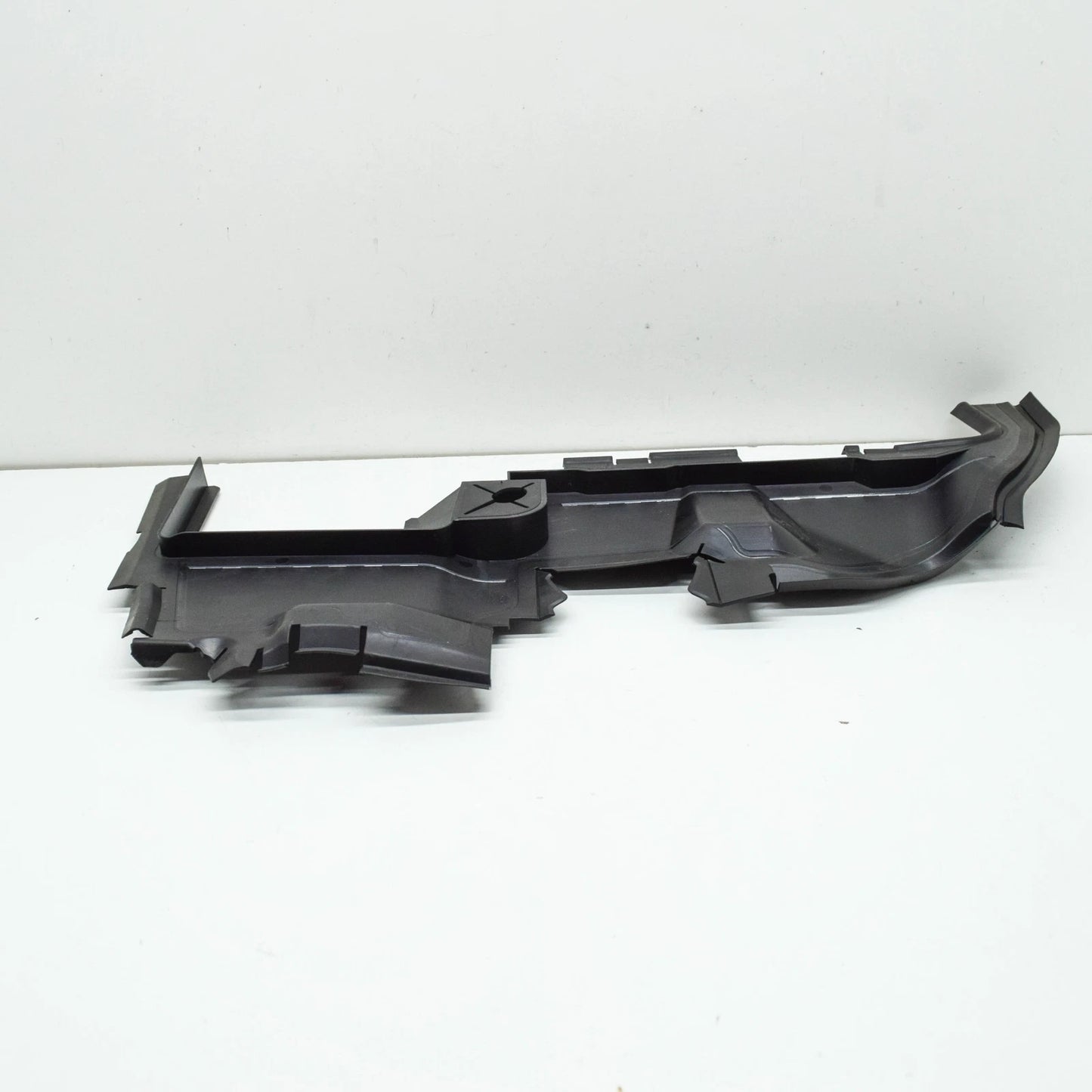 NEW AUDI A7 SPORTBACK 4G8 LEFT RADIATOR AIR GUIDE 4G8121283Q ORIGINAL