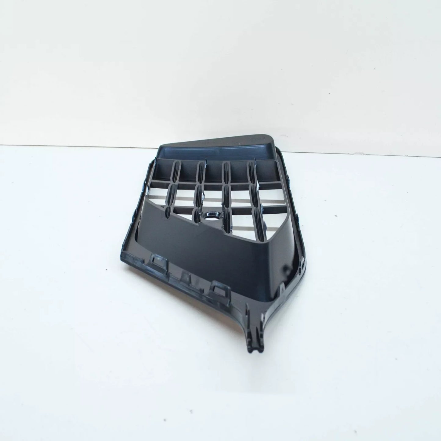 NEW AUDI Q8 FRONT RIGHT BUMPER GRILLE 4M8807682B4W3 ORIGINAL