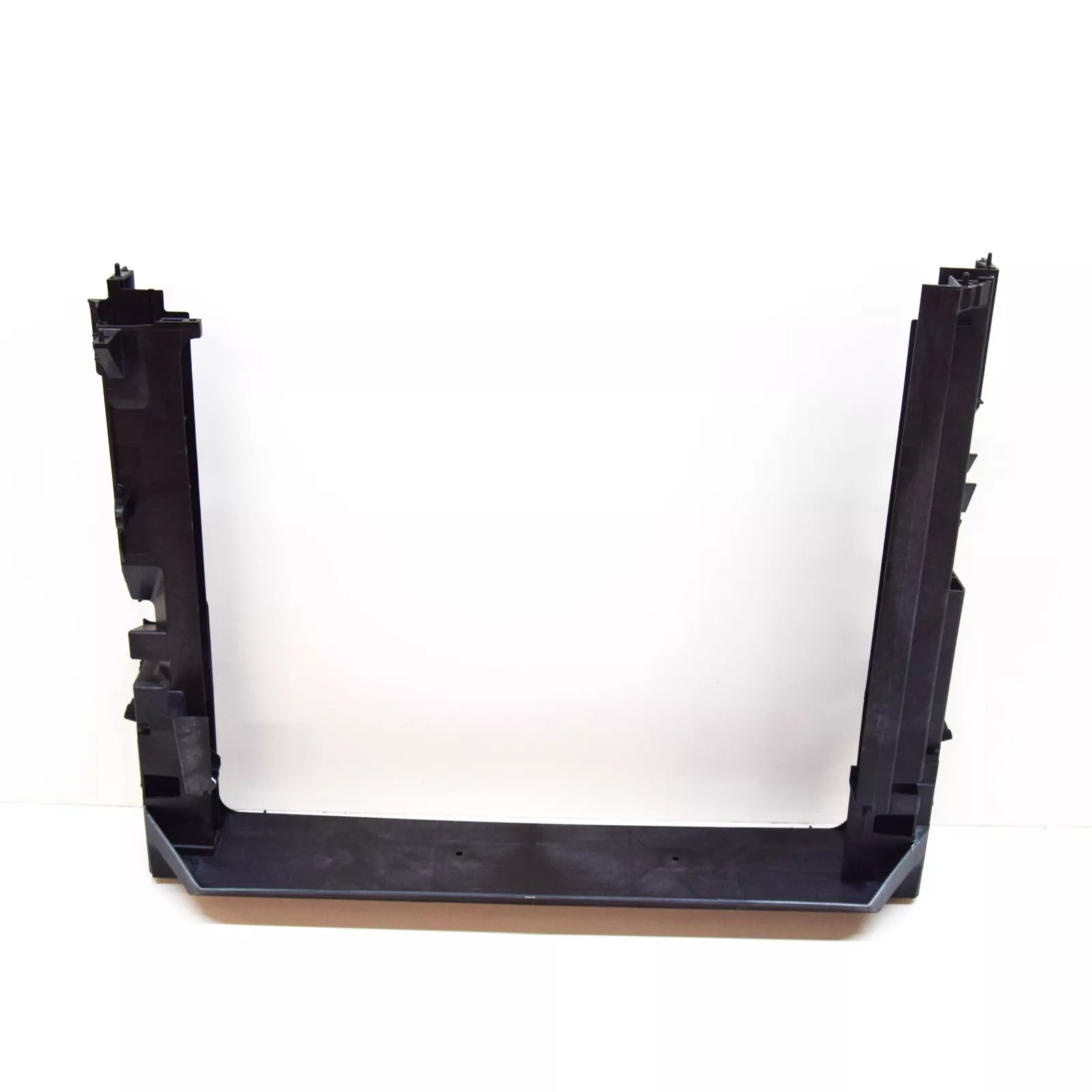 NEW BMW X6 E71 E72 LOWER RADIATOR SUPPORT HOLDER 17117631474 7631474 ORIGINAL