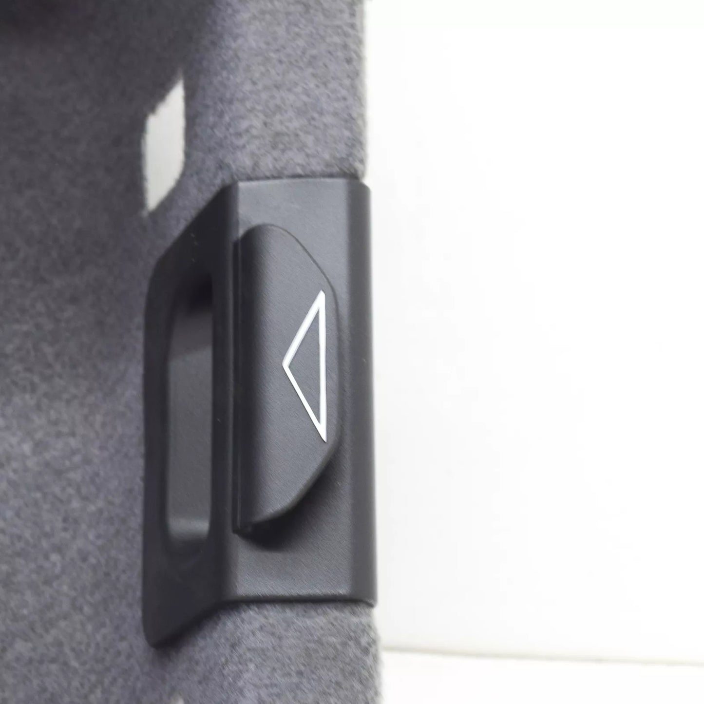 NEW BMW 5 E39 REAR LEFT TRUNK TRIM 51478159477 8159477 ORIGINAL