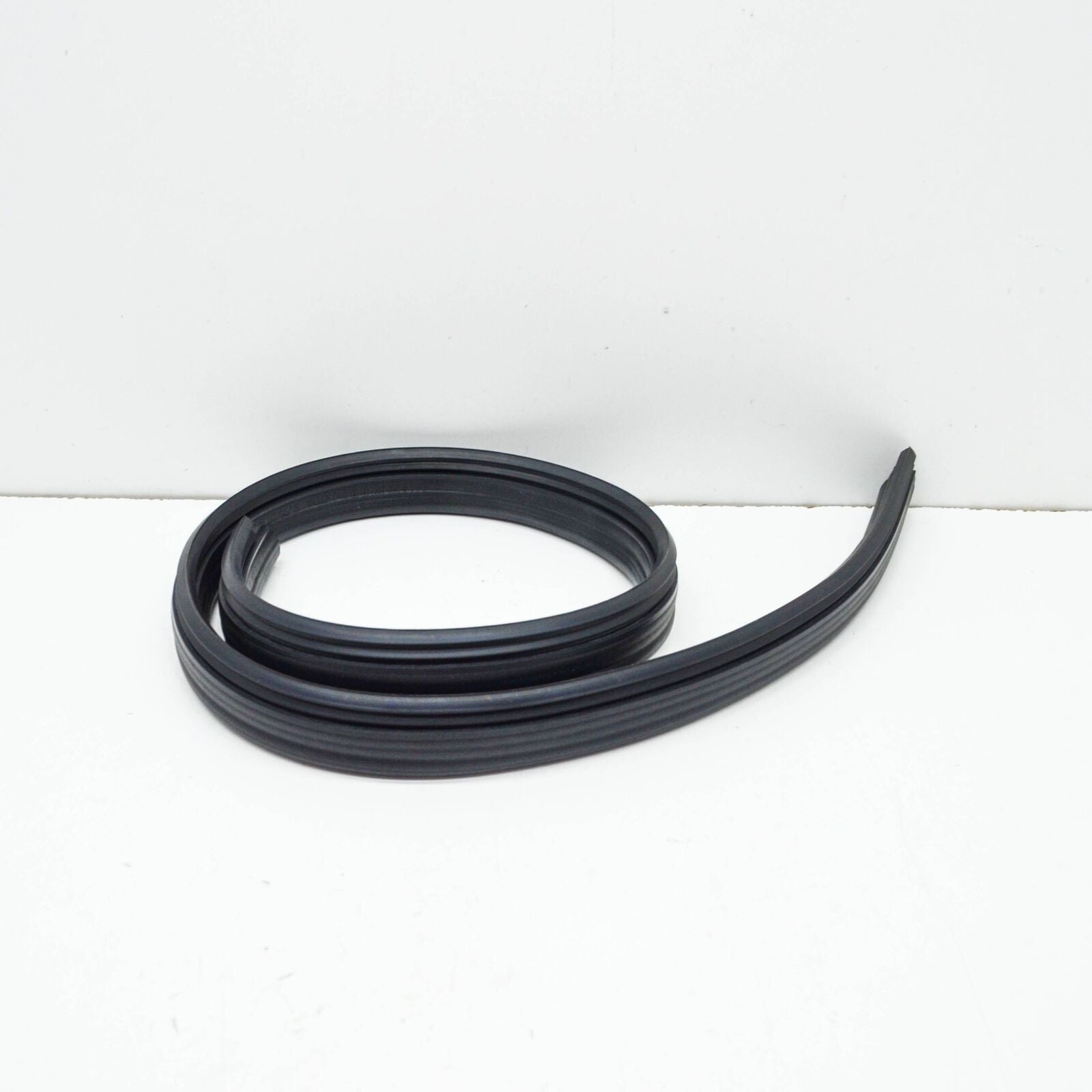 NEW MERCEDES-BENZ C W205 LEFT ENGINE HOOD SEAL A2058870000 ORIGINAL