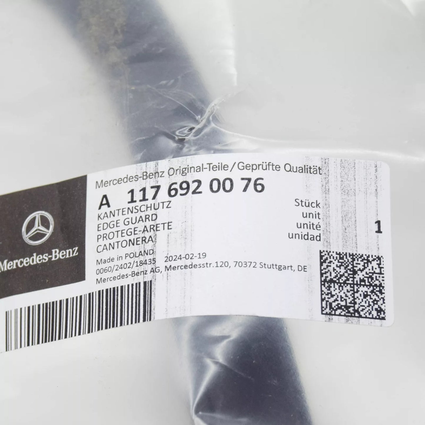 NEW MERCEDES-BENZ CLA COUPE C117 FRONT DOOR SEAL A1176920076 ORIGINAL