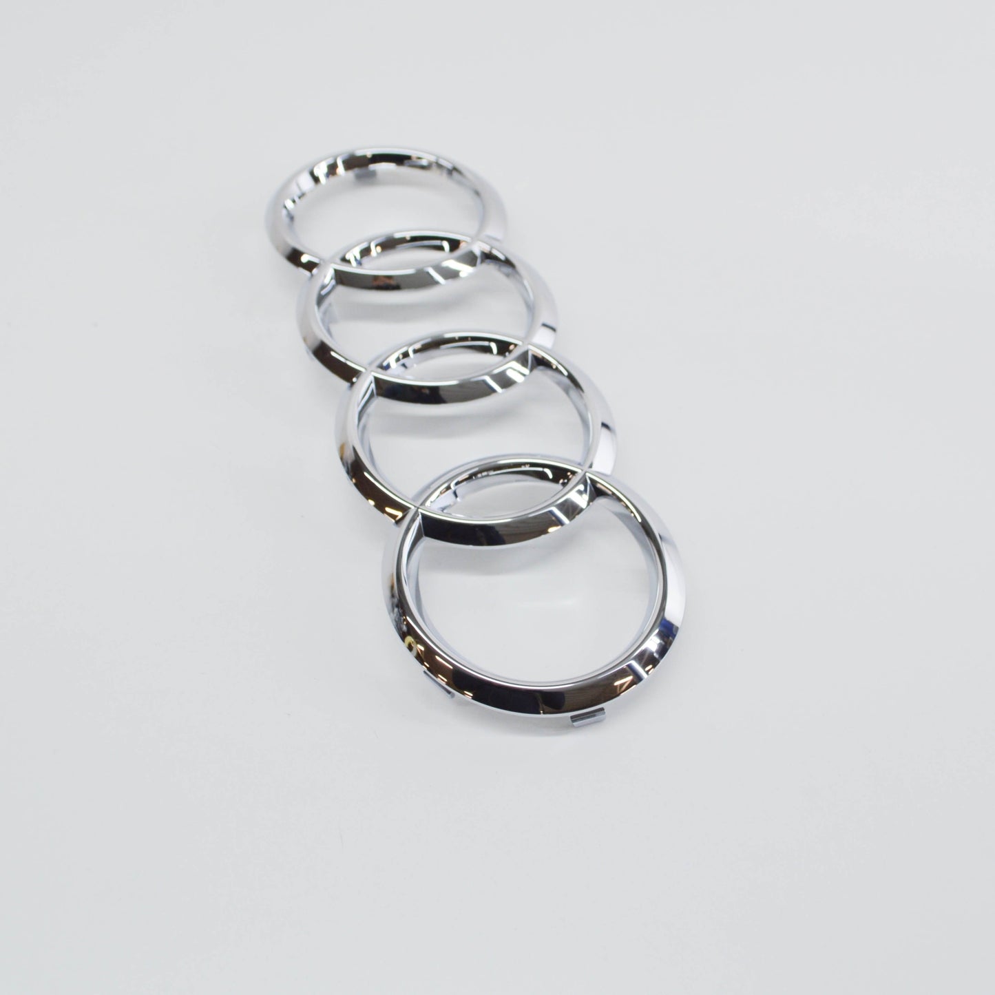 NEW AUDI RS7 SPORTBACK 4K8 FRONT RADIATOR GRILLE BADGE 4K88536052ZZ ORIGINAL