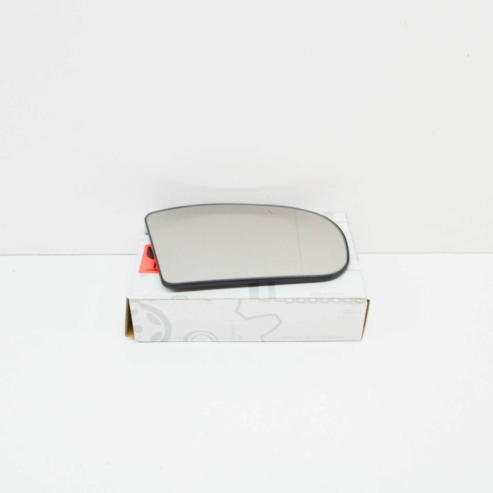 NEW MERCEDES-BENZ C-CLASS W203 RIGHT WING MIRROR GLASS A2038100221
