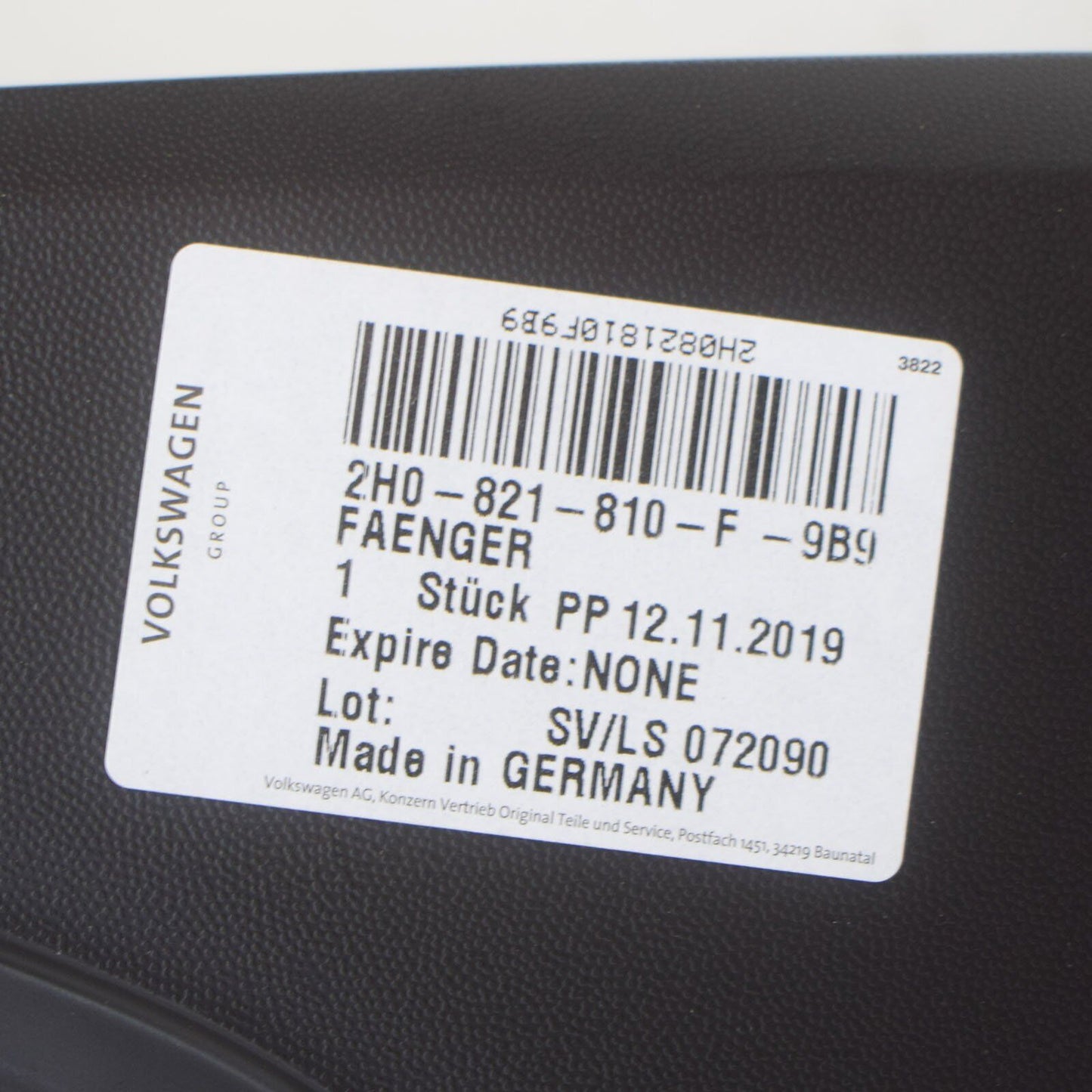 NEW VOLKSWAGEN AMAROK FRONT RIGHT MUD FLAP 2H0821810F9B9 ORIGINAL