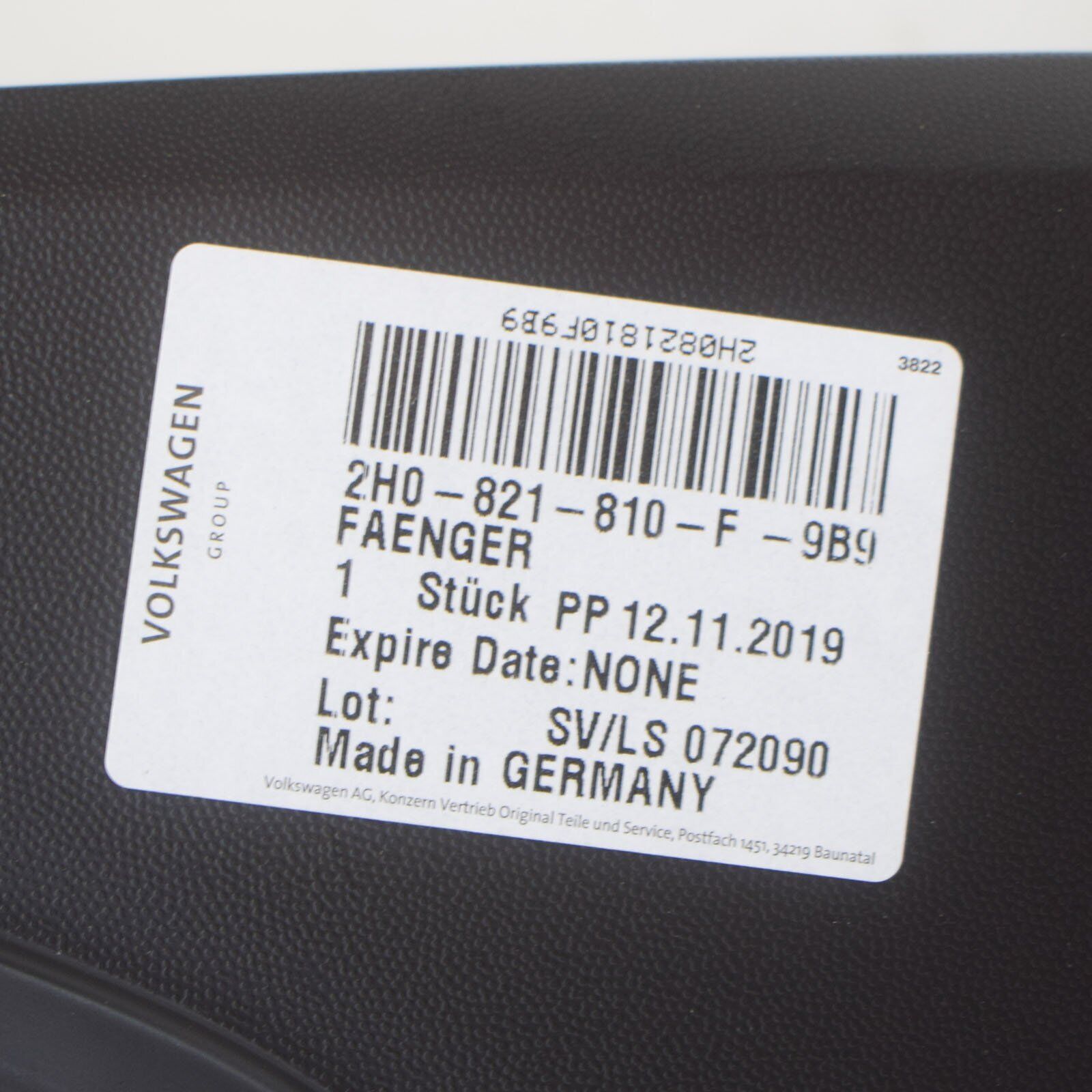 NEW VOLKSWAGEN AMAROK FRONT RIGHT MUD FLAP 2H0821810F9B9 ORIGINAL