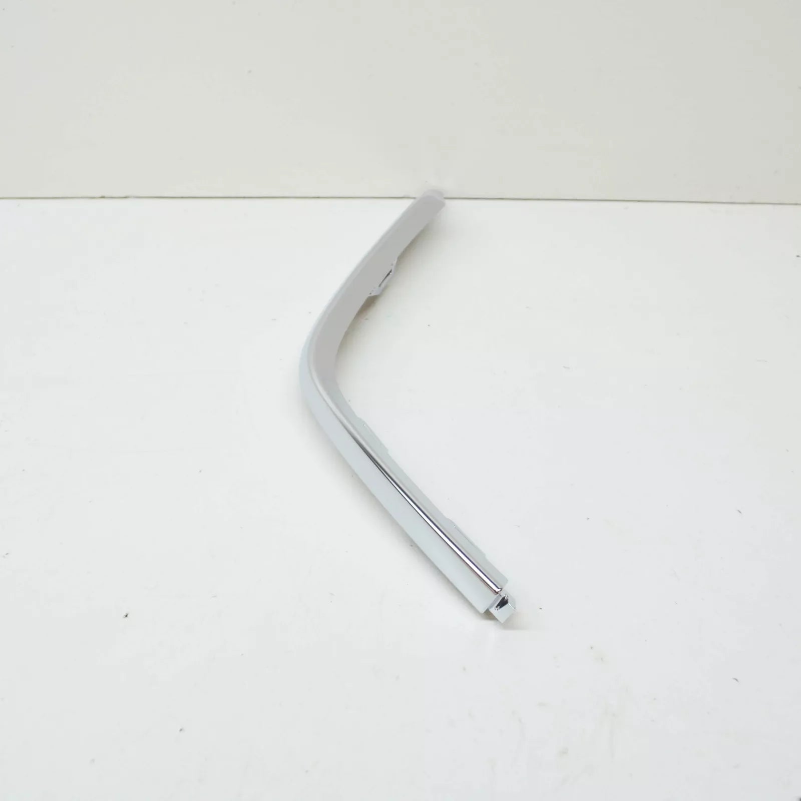 NEW AUDI A5 8W6 CABRIO REAR BUMPER RIGHT BUMPER MOLDING 8W6853258A3Q7