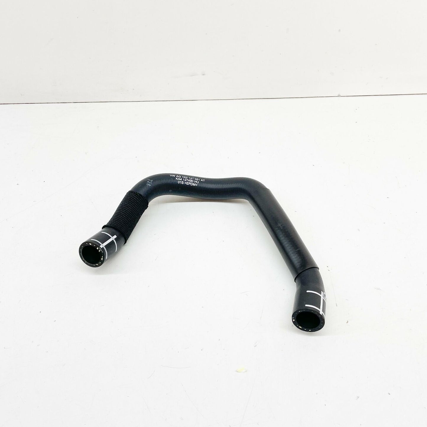 NEW VOLKSWAGEN BEETLE A5 COOLANT HOSE 1K0121051AT ORIGINAL