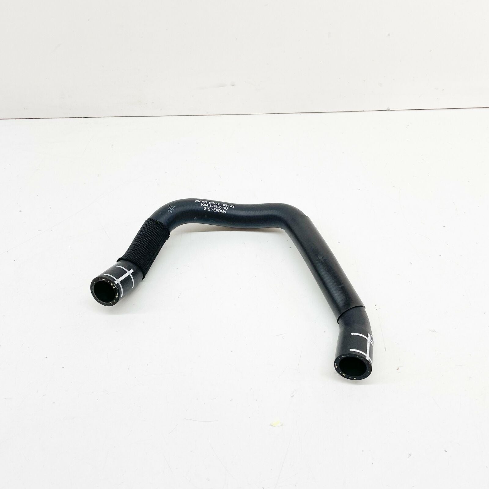 NEW VOLKSWAGEN BEETLE A5 COOLANT HOSE 1K0121051AT ORIGINAL