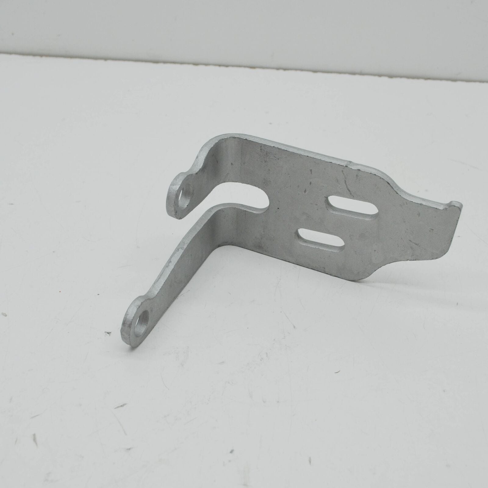 NEW MB VITO W447 EXHAUST SYSTEM TO TRANSMISSION BRACKET A4474910341 ORIGINAL