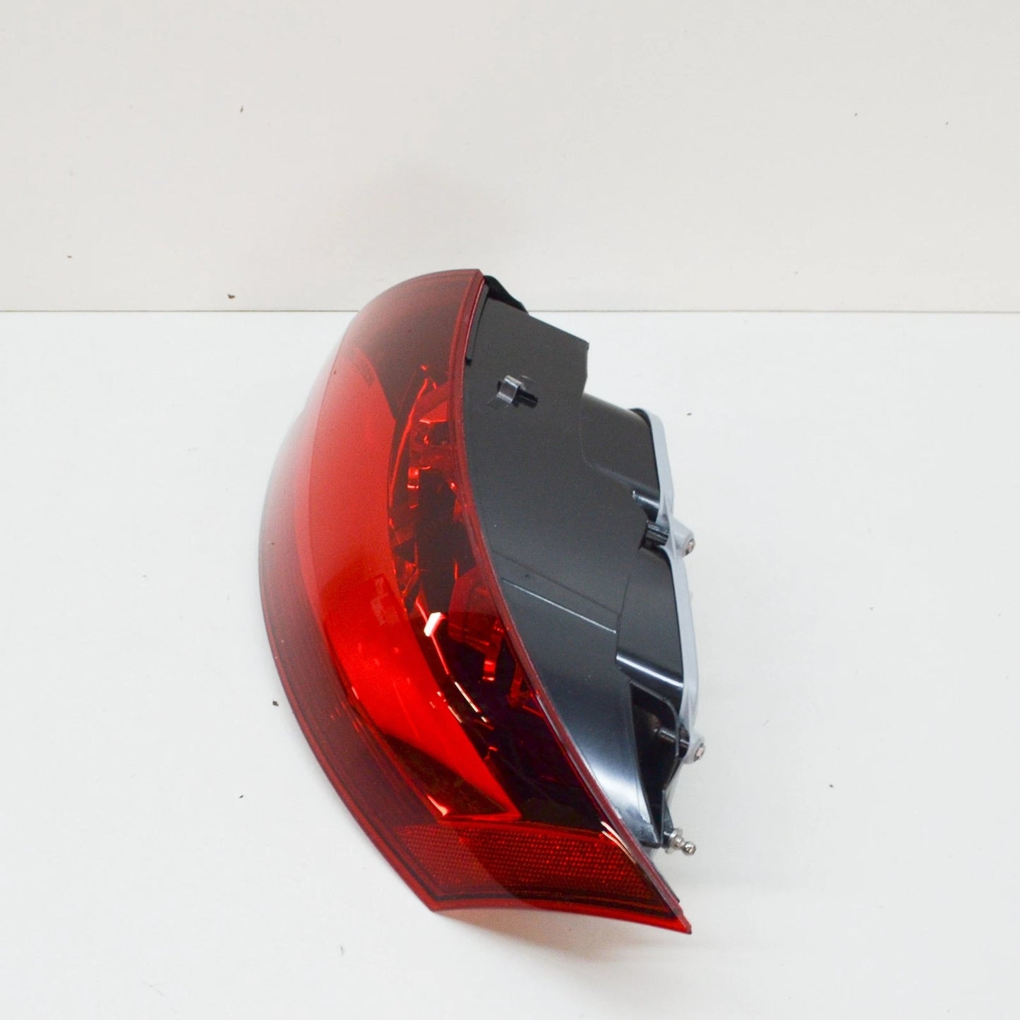 NEW AUDI TTS 8J REAR RIGHT TAILLIGHT USA 8J0945096N ORIGINAL