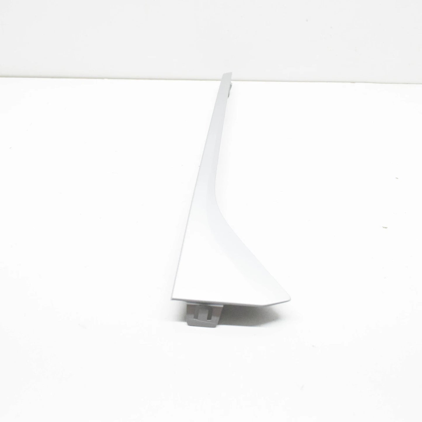 NEW BMW X1 F48 FRONT LEFT GRILLE SIDE TRIM 51117954257 ORIGINAL