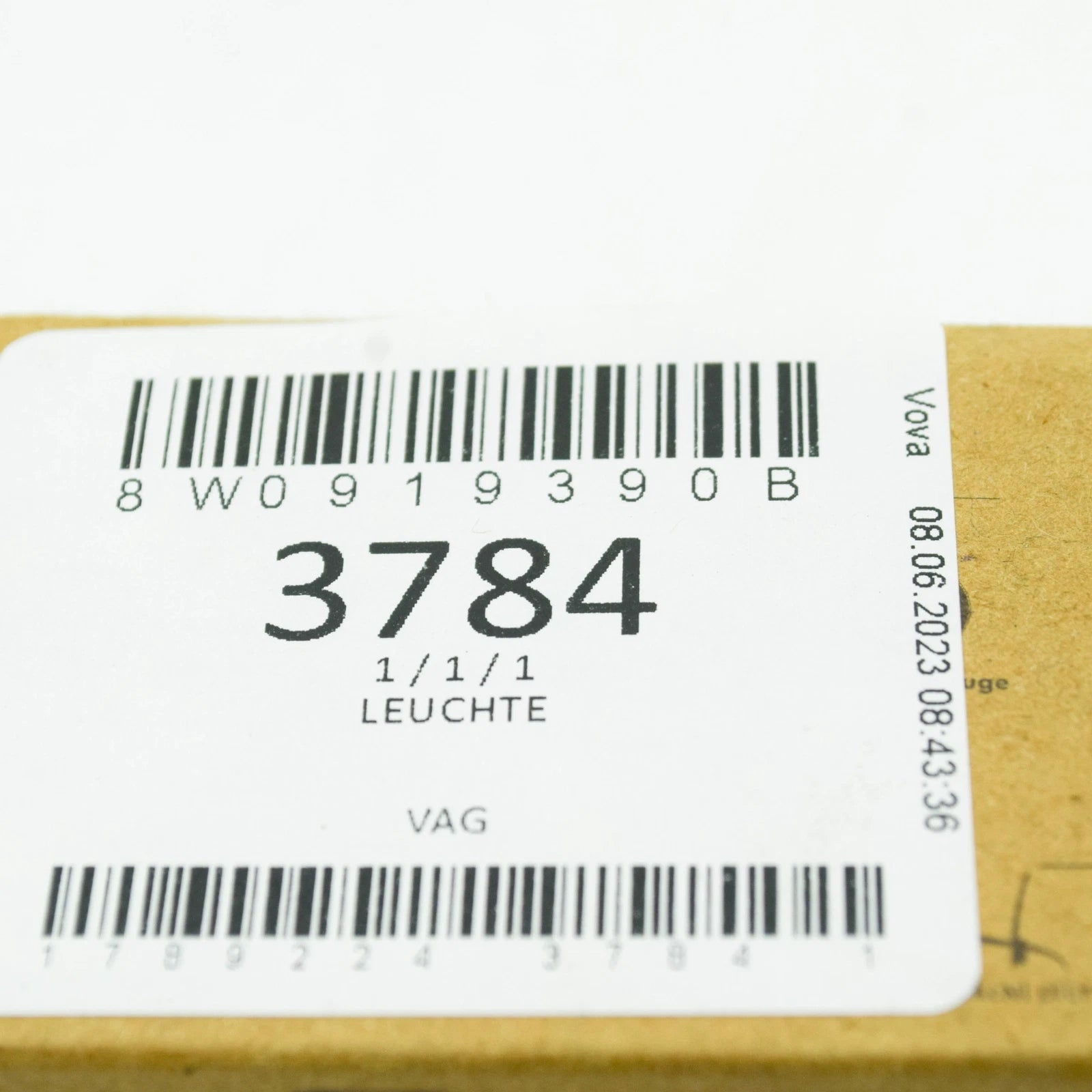 NEW AUDI A4 AVANT B9 FRONT RIGHT DOOR COURTESY LIGHT 8W0919390B ORIGINAL