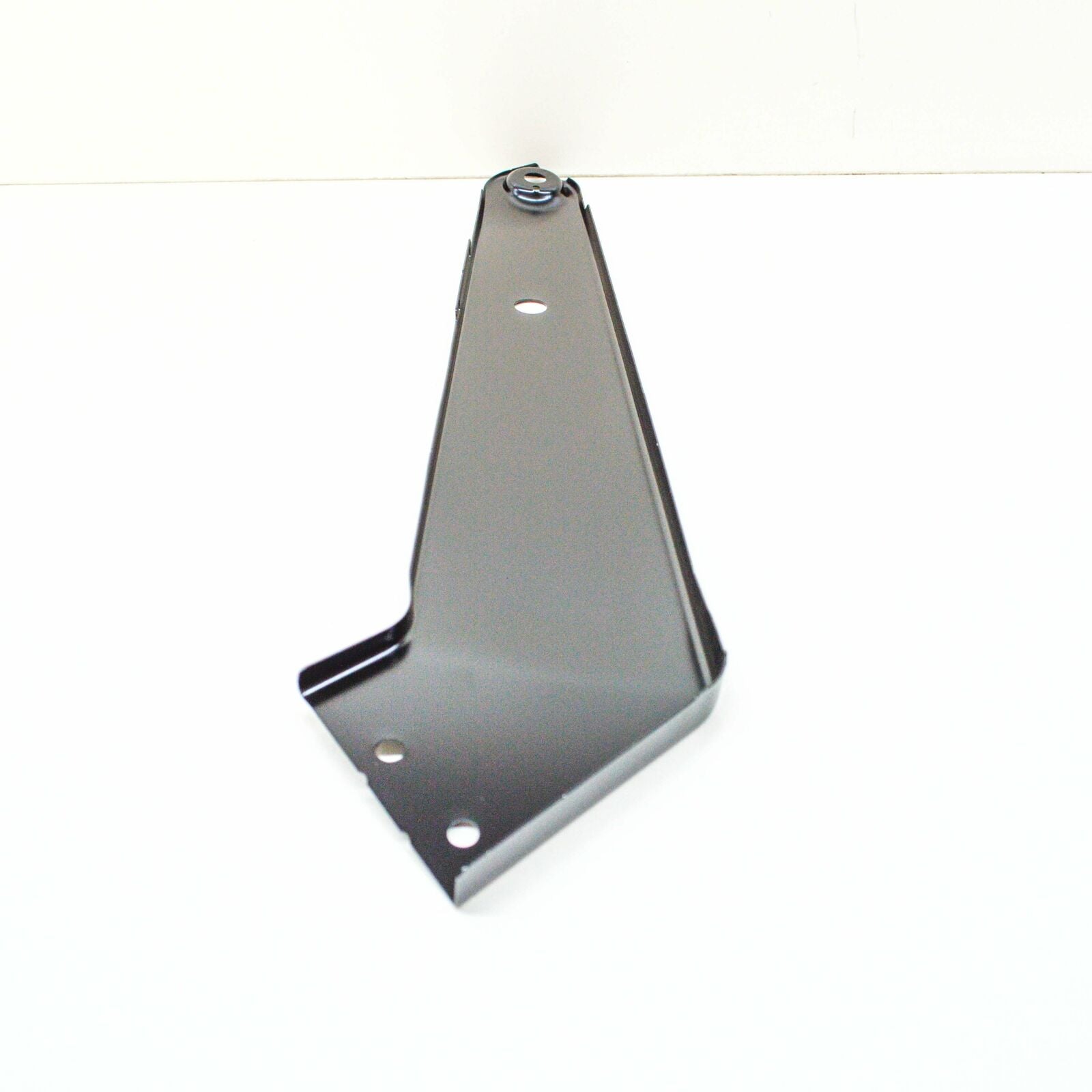 NEW VW PASSAT B8 RIGHT UPPER RADIATOR LOCK CARRIER BRACE 3G0805932 ORIGINAL