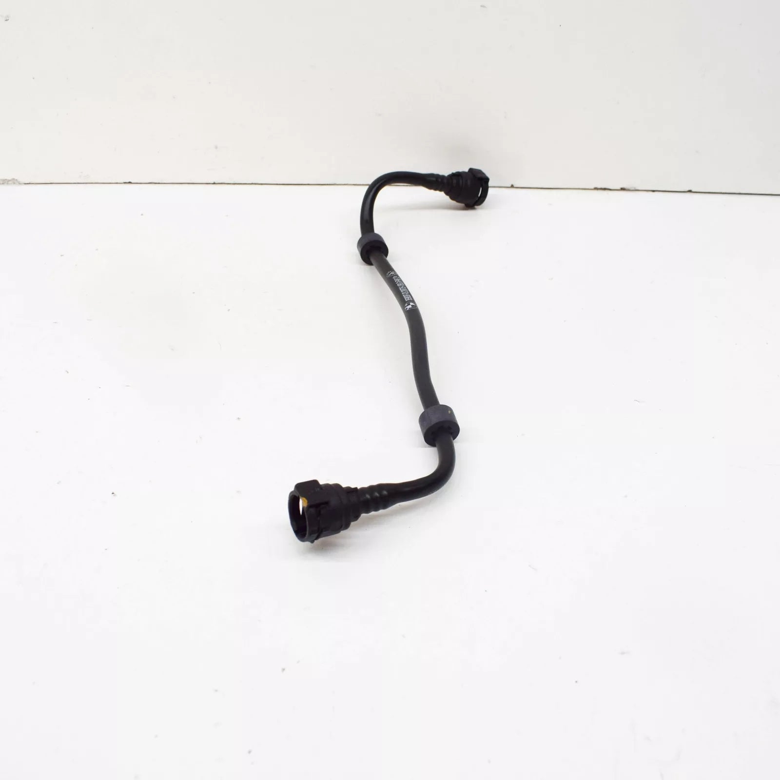NEW BMW 5 G30 RIGHT WATER RADIATOR COOLANT HOSE 17128598387 ORIGINAL