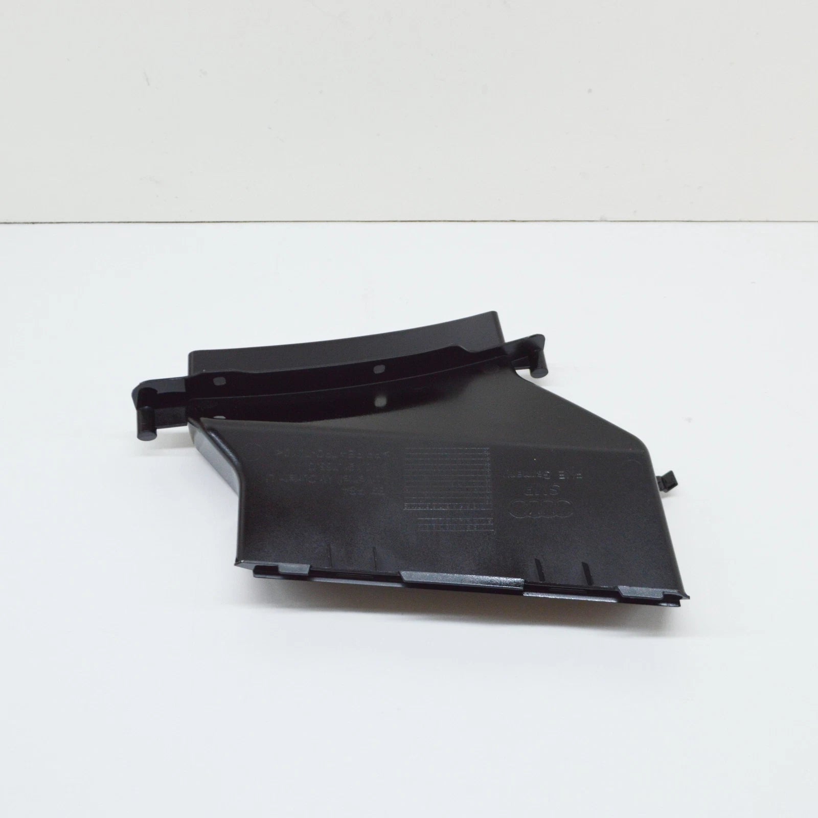 NEW AUDI RS4 B9 AVANT QUATTRO FRONT BUMPER LEFT AIR GUIDE 8W0121763CT94