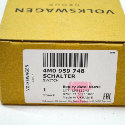 NEW AUDI Q7 4M FRONT RIGHT SEAT POWER SWITCH 4M0959748