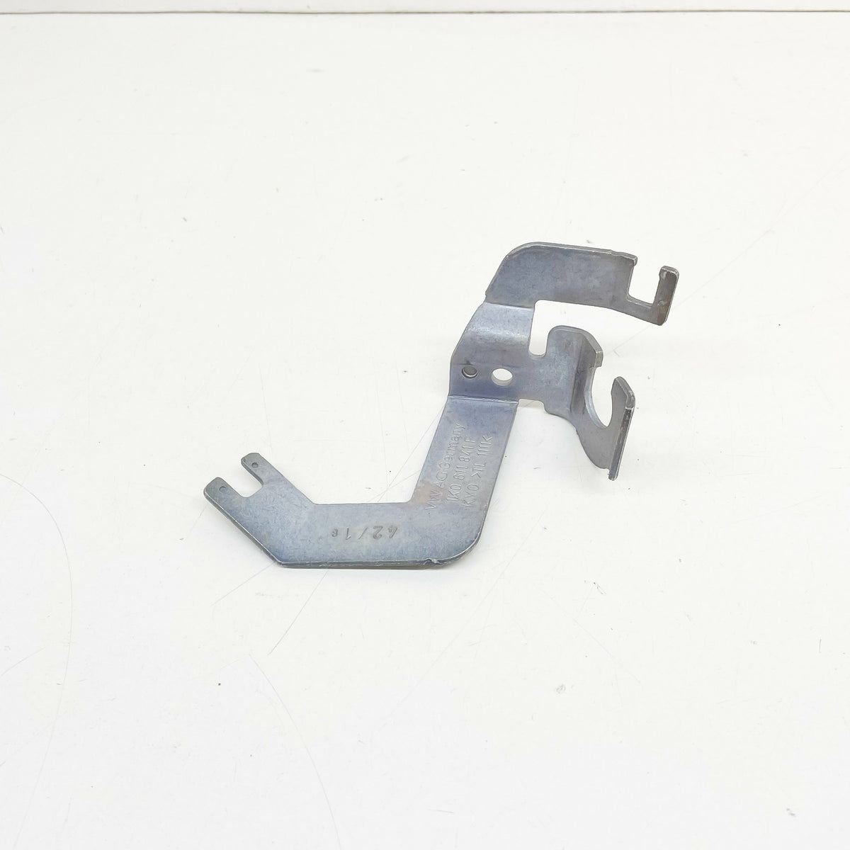 new audi a3 sportback 8p front left brake hose bracket 1k0611841f original