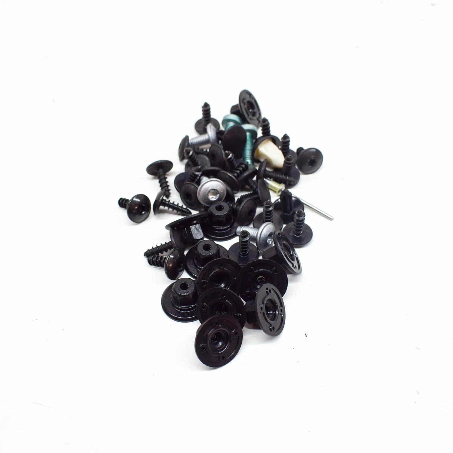 NEW AUDI A5 S5 8W6 FRONT REAR WHEEHOUSING LINER HARDWARE SET V04017001BE