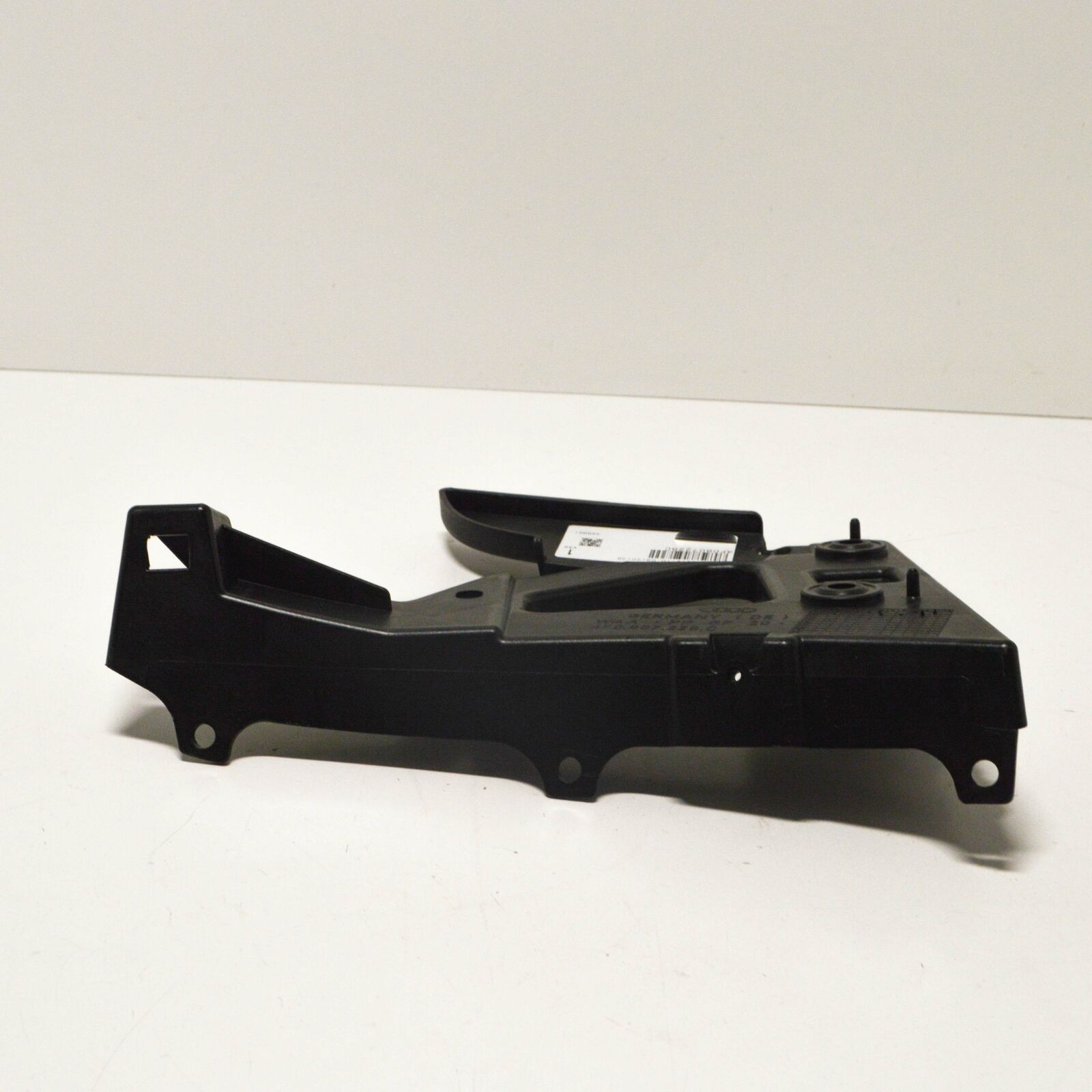 NEW AUDI A6 C6 FRONT BUMPER RIGHT BRACKET 4F0807228C 2008 ORIGINAL