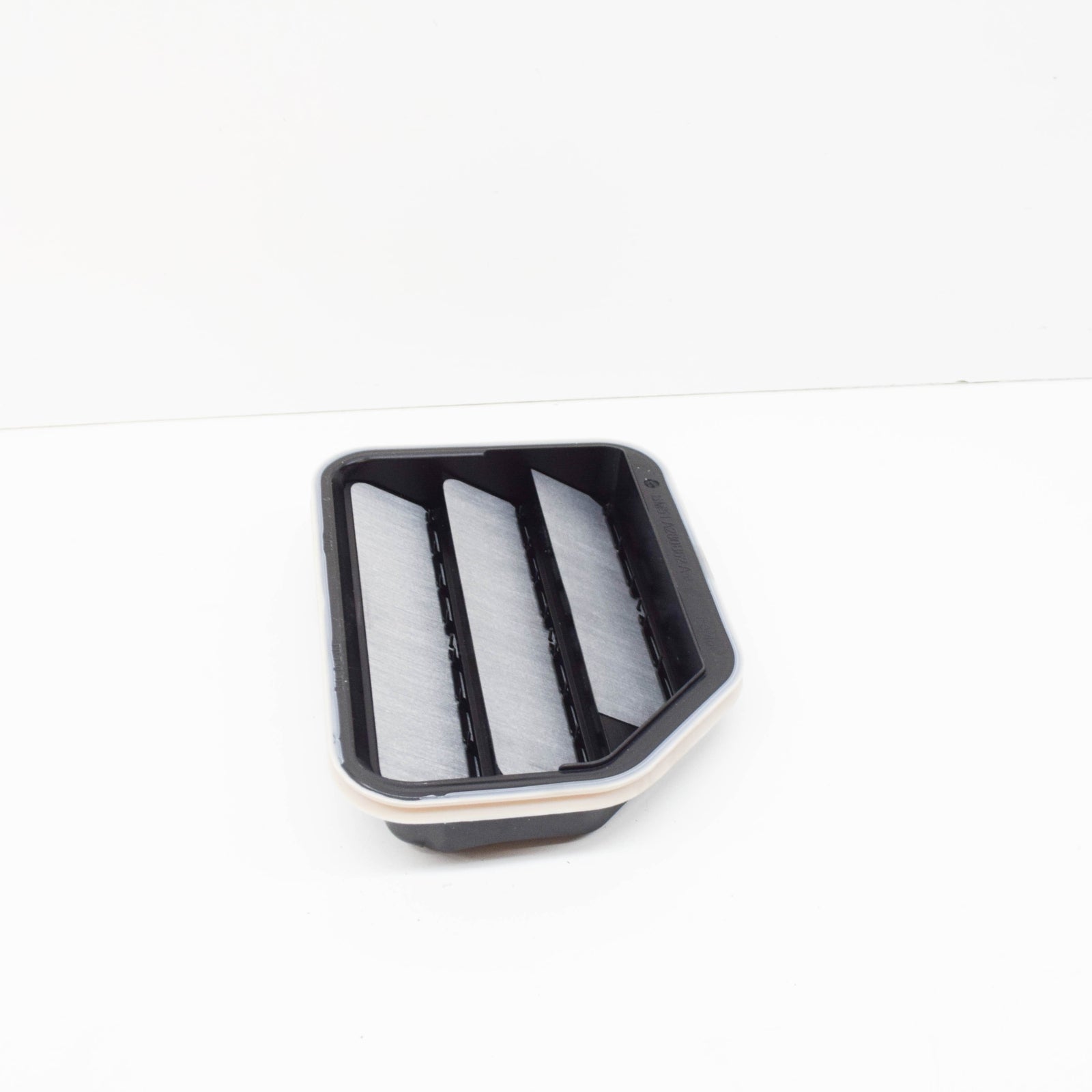 new ford focus c346 mk3 rear right side vent air outer grille 1706175 original