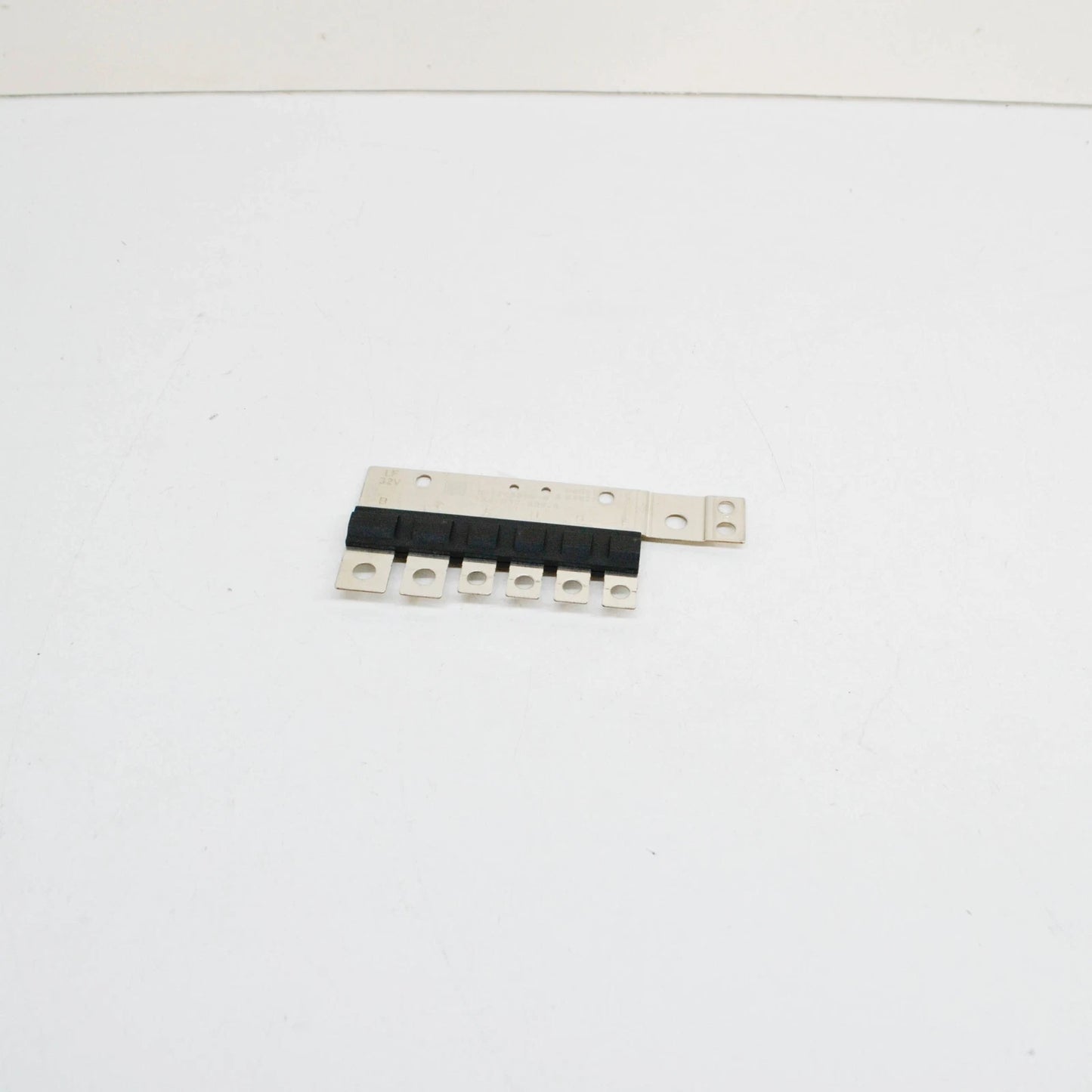 NEW AUDI Q3 8U MULTI-FUSE PLATE 200A 1K0937629A