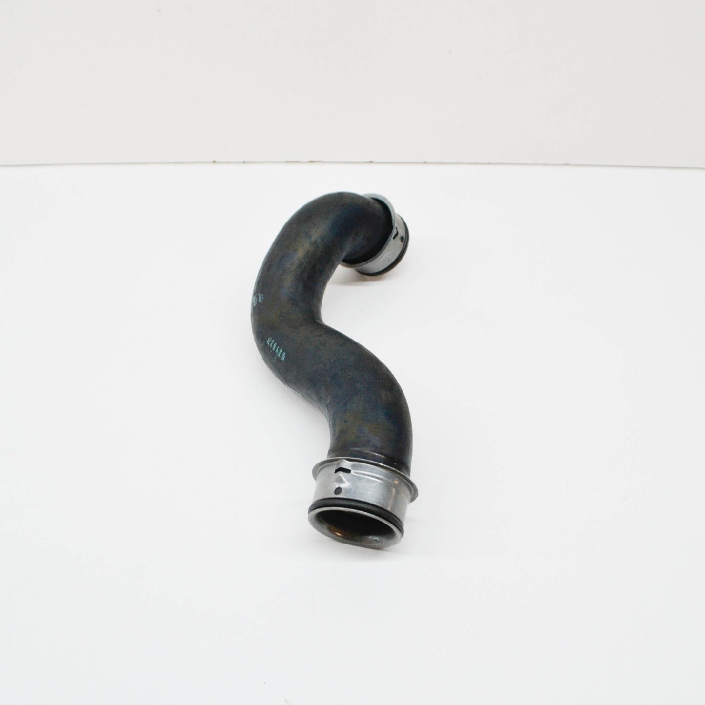 NEW MERCEDES-BENZ E W211 RADIATOR UPPER HOSE A2115015082 ORIGINAL