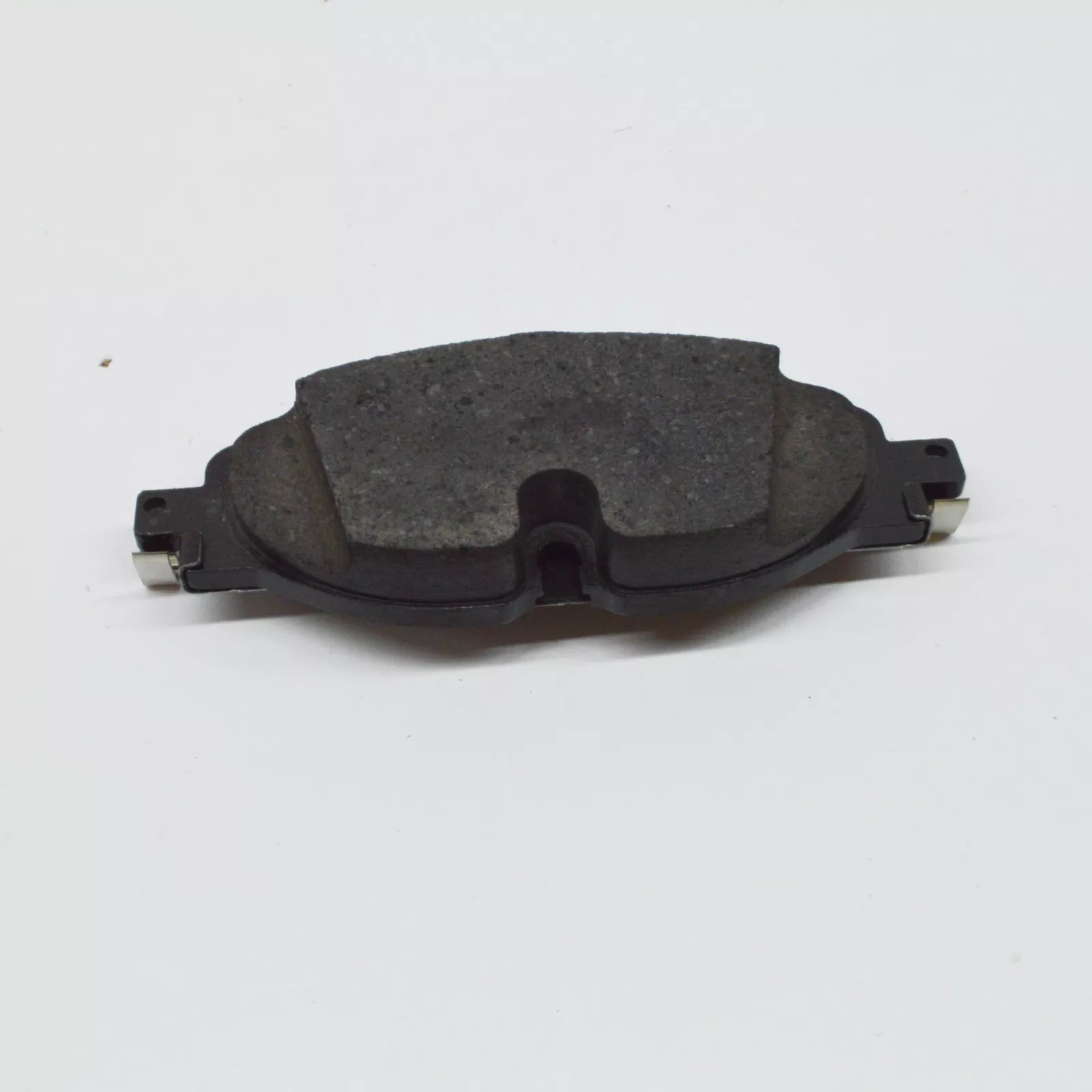 NEW AUDI Q2 FRONT EHEEL BRAKE PAD SET 5Q0698151AF