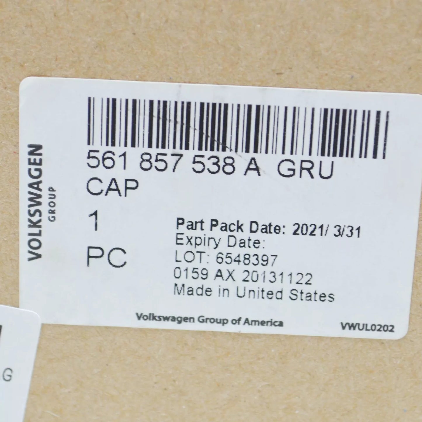 NEW VOLKSWAGEN PASSAT B8 FRONT RIGHT DOOR MIRROR COVER CAP 561857538AGRU