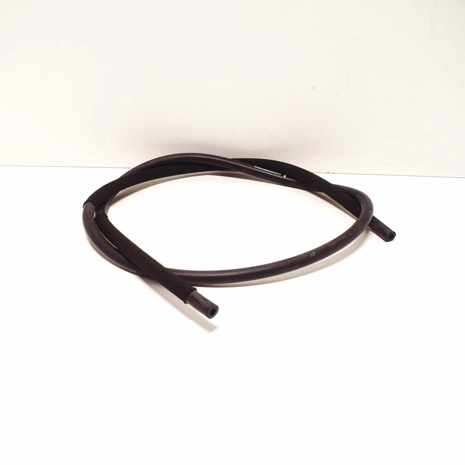 NEW MERCEDES-BENZ GLK-CLASS X204 COOLANT HOSE A2048300996