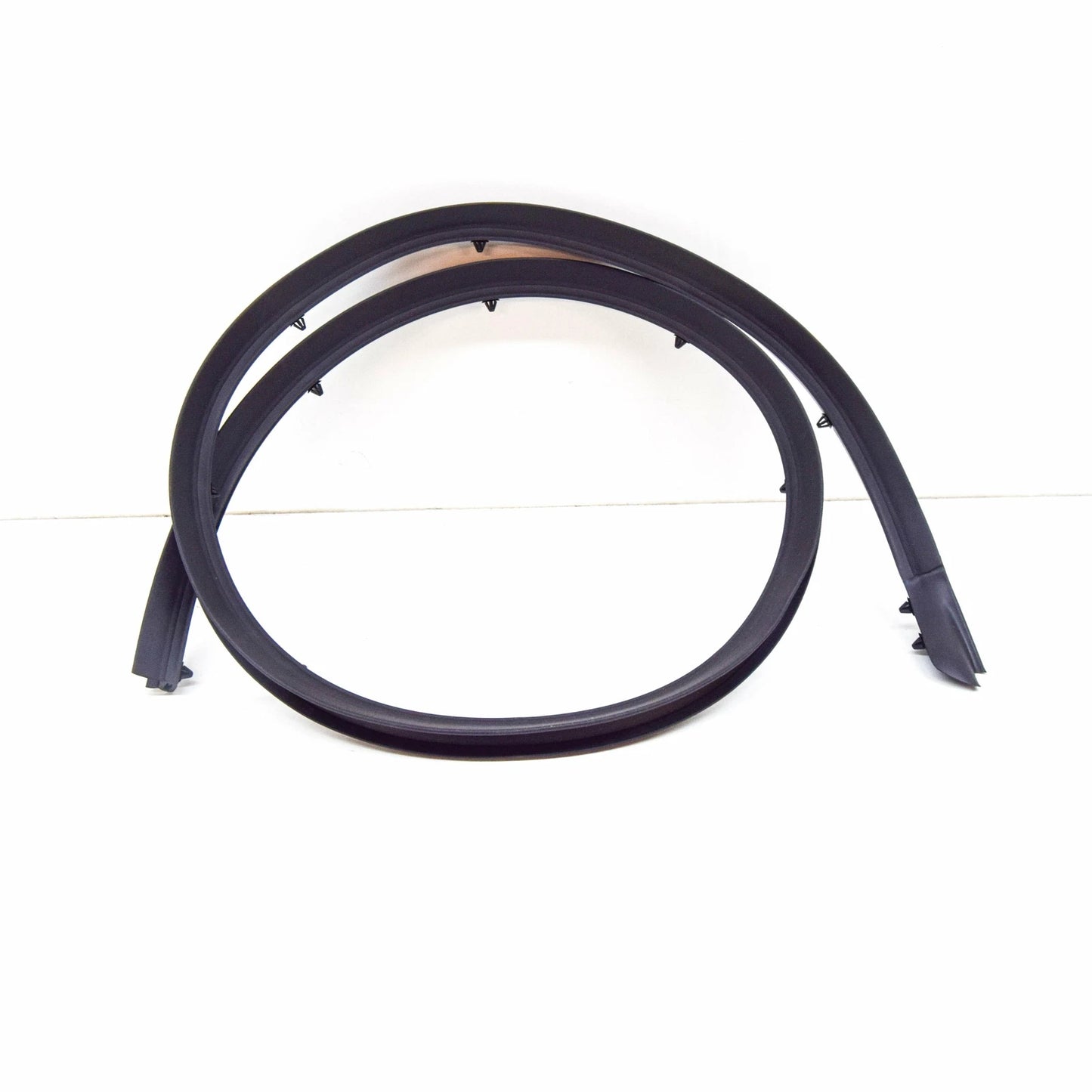 NEW VOLKSWAGEN GOLF MK5 REAR LEFT OUTER DOOR SEAL 5K6839699B