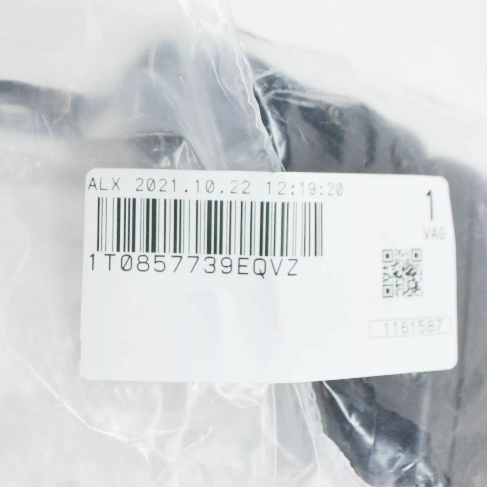 NEW VOLKSWAGEN TOURAN 1T REAR SEAT BELT LATCH 1T0857739EQVZ